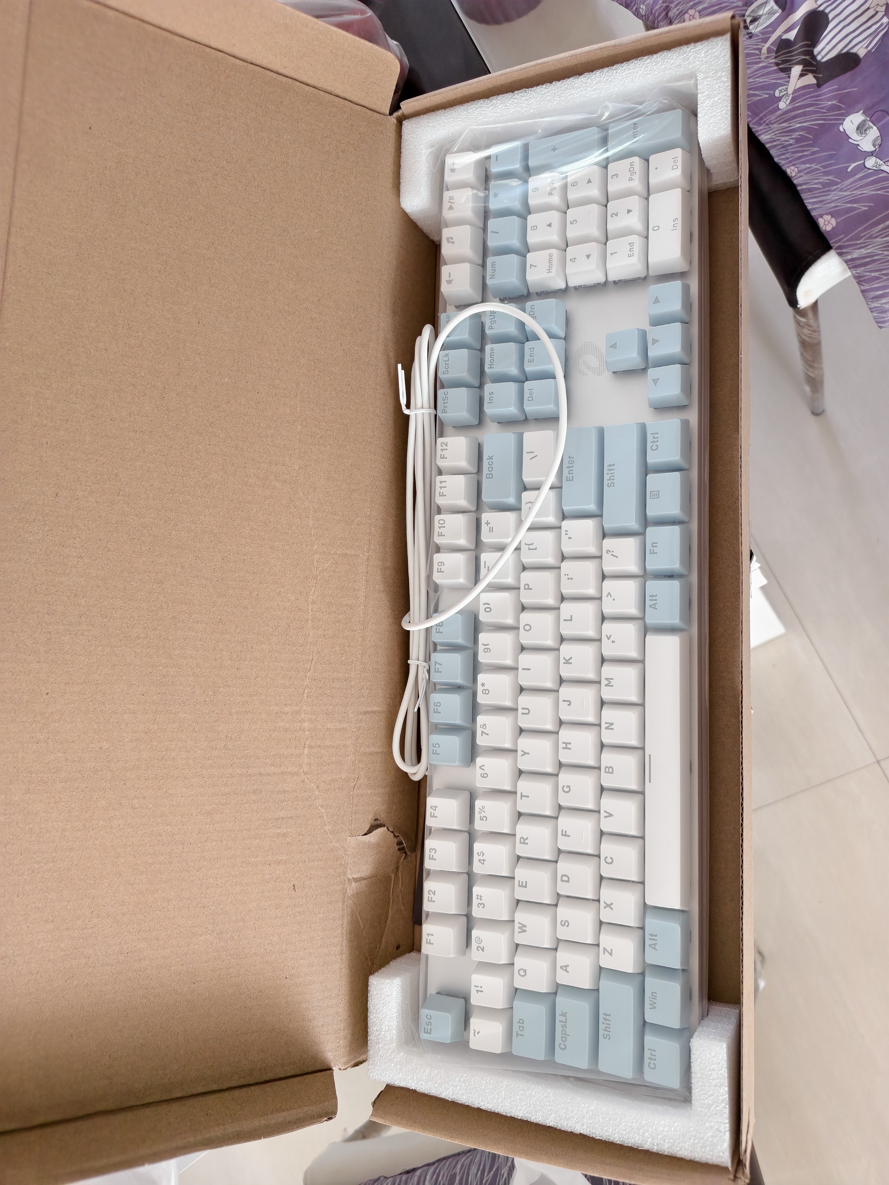 达尔优（DAREU）EK815机械合金版 键盘 有线游戏键盘 108键男生女生 电脑键盘 108键白蓝【黑轴】 实拍图