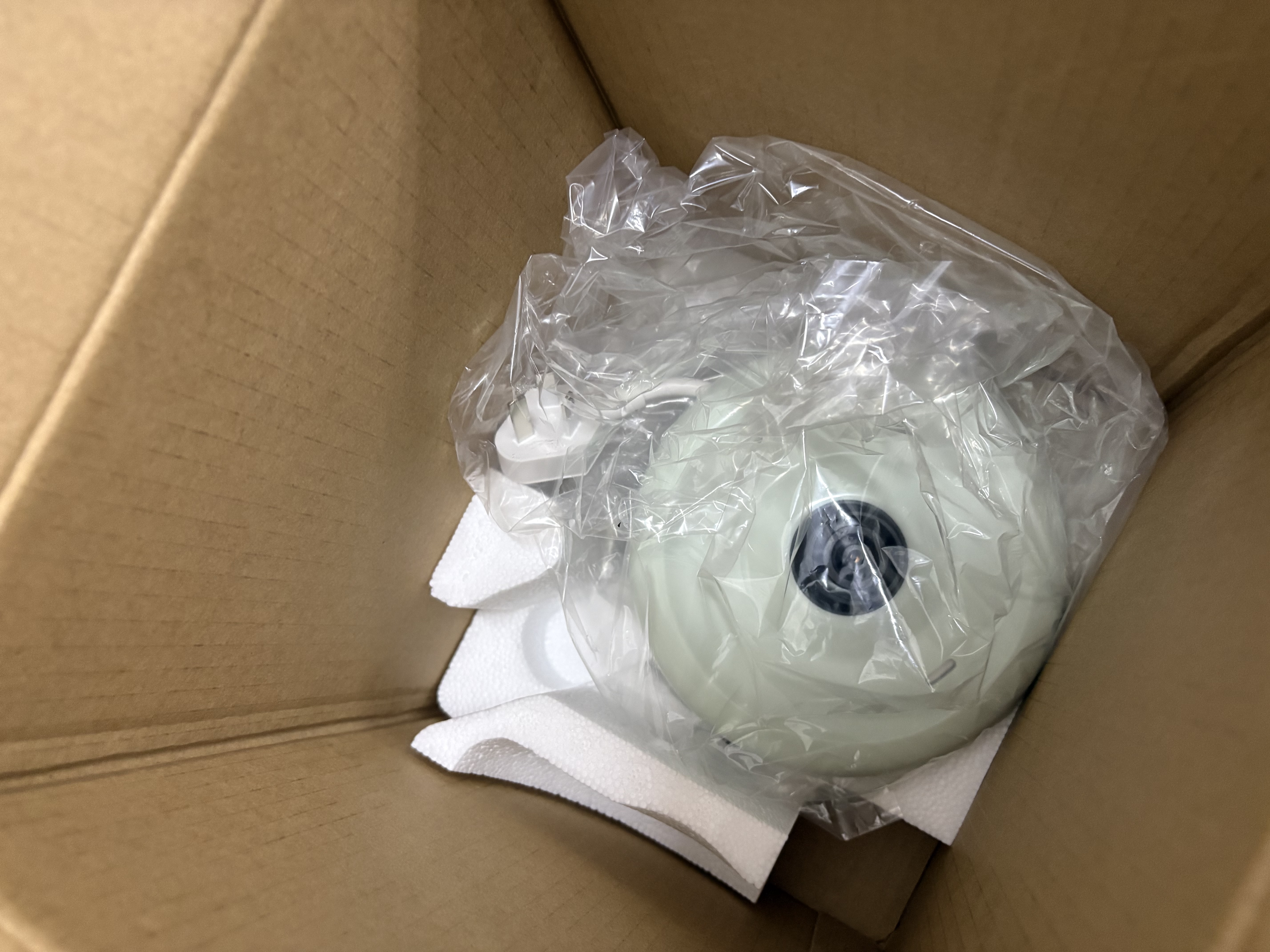 九阳（Joyoung）热水壶烧水壶电热水壶 双层壶体 有钛0涂层 1.5L家用0胶水电水壶 K15FD-W112 实拍图