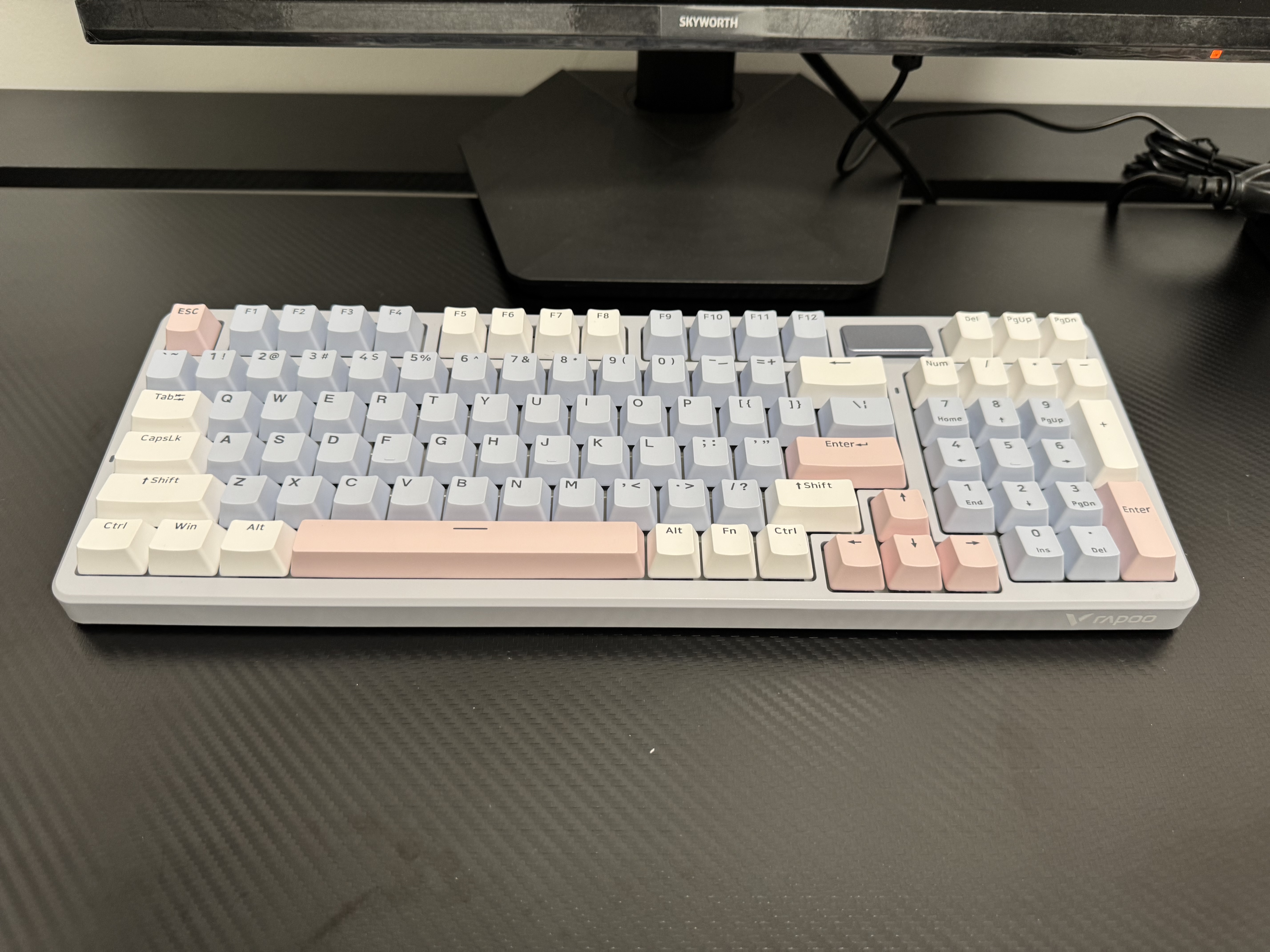 雷柏（Rapoo）V700DIY-98升级款 三模客制化无线机械键盘gasket结构7层填充消音全键热插拔电竞办公键盘 蓝灰粉 实拍图