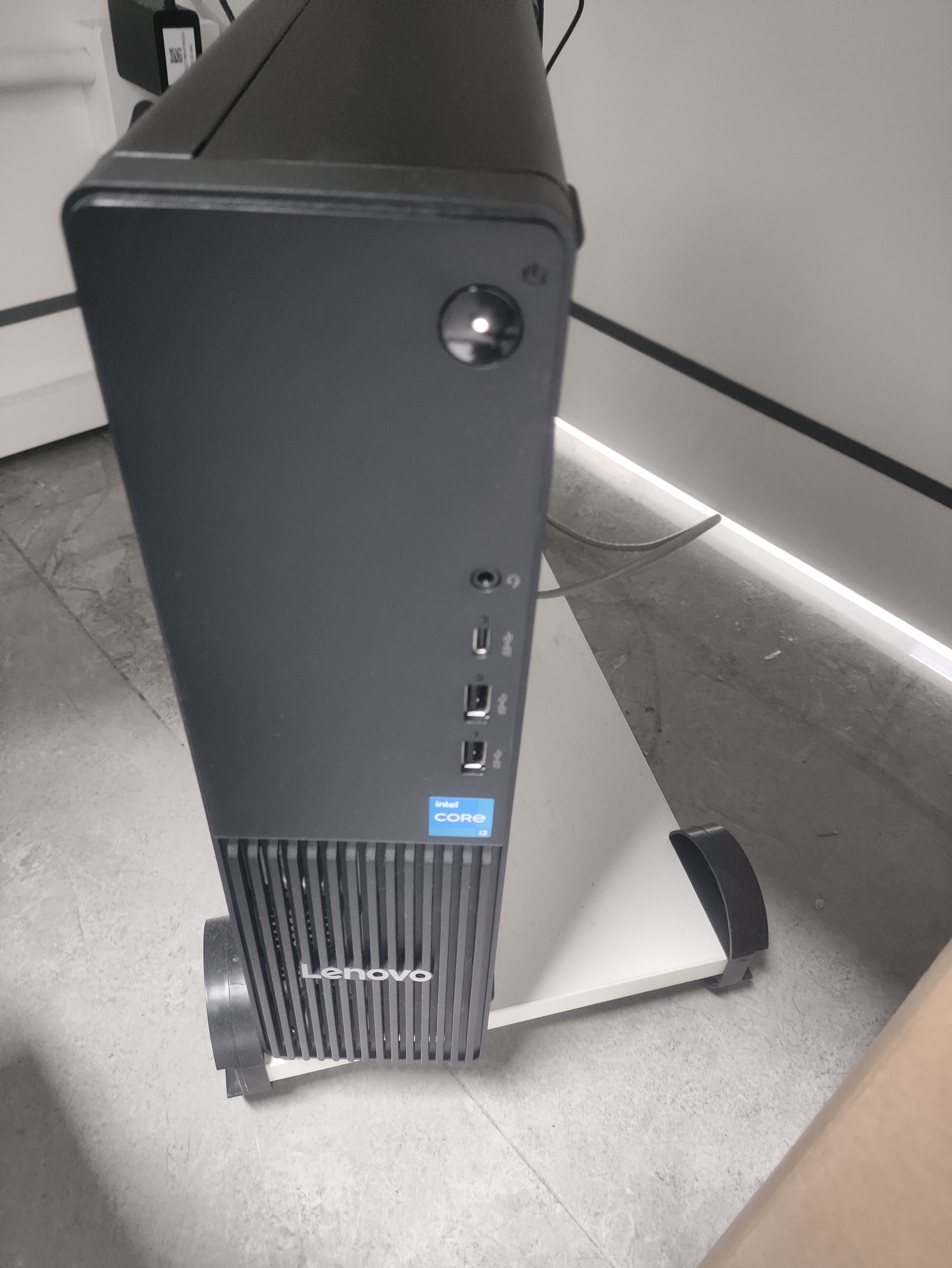 联想扬天M4000q 商用办公台式电脑台式机主机(14代i3-14100 16G DDR5 512G SSD win11)23.8英寸全套 实拍图