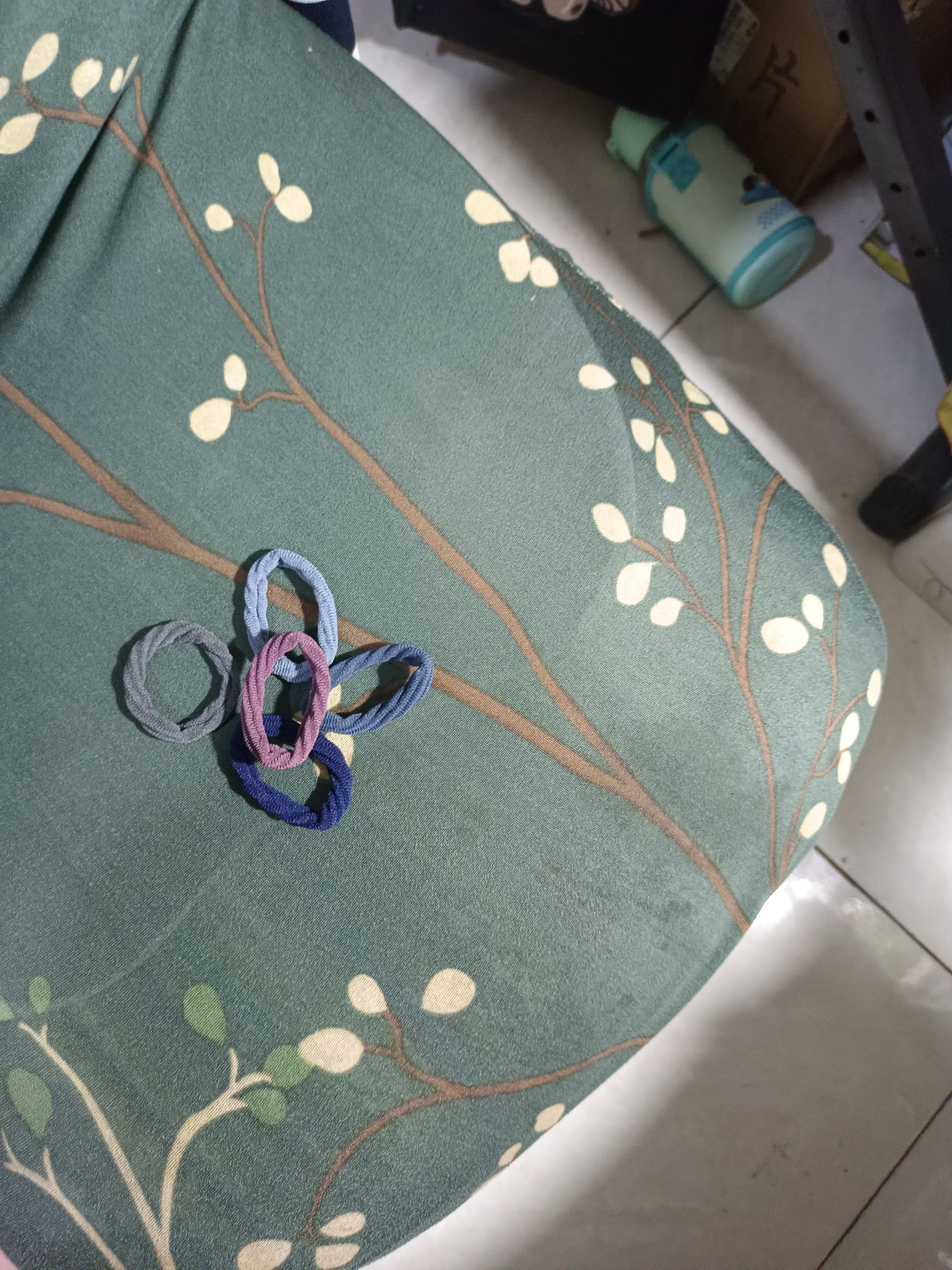 个人护理莫兰迪高颜值发圈发绳高弹力耐用无缝皮筋 莫兰迪高弹加粗发绳【混色】5根 实拍图