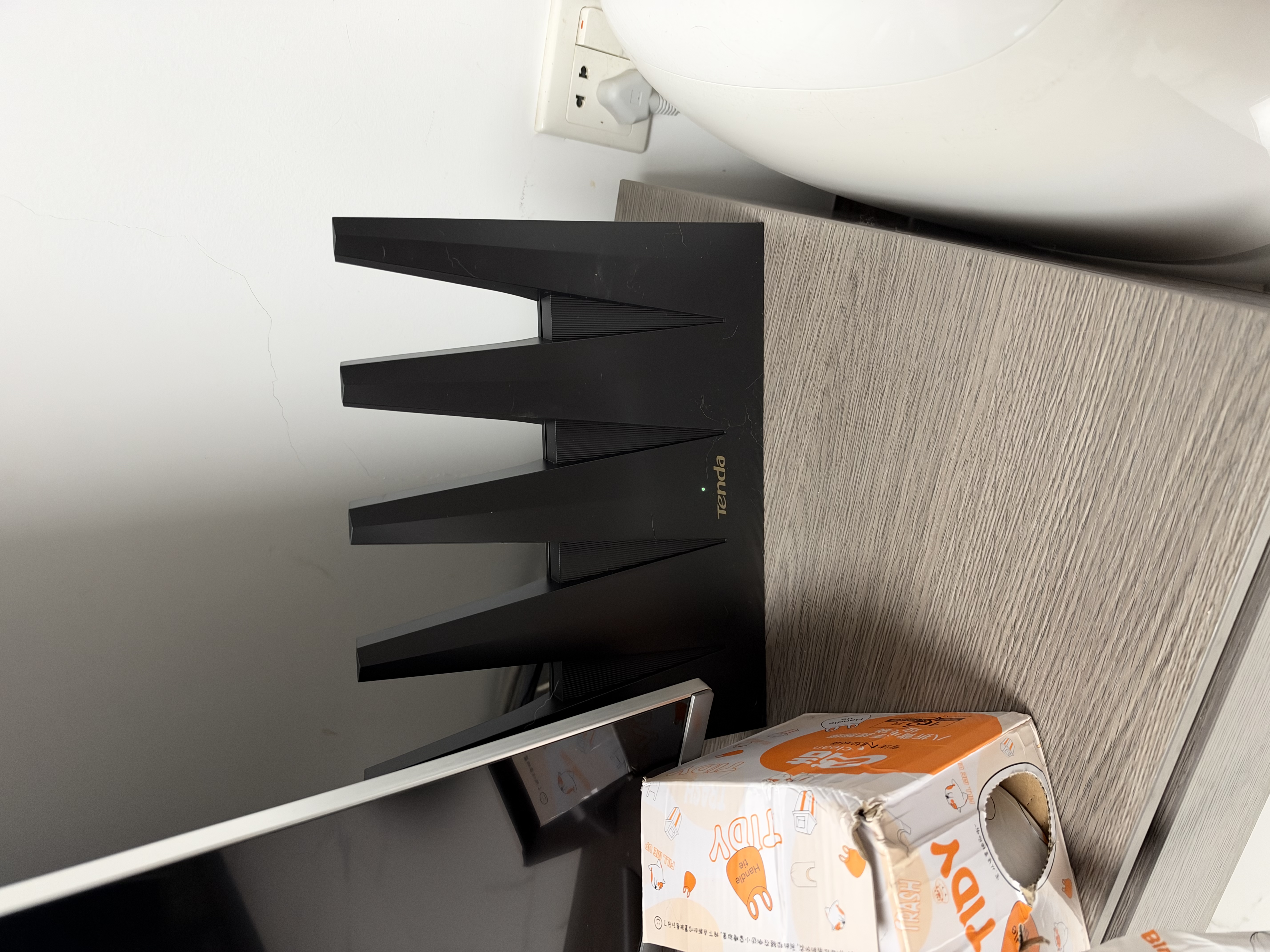 Tenda腾达路由器WiFi7【泰山BE7200 Ultra】千兆穿墙王信号放大器增强无线家用电竞立式BE12 Pro 实拍图