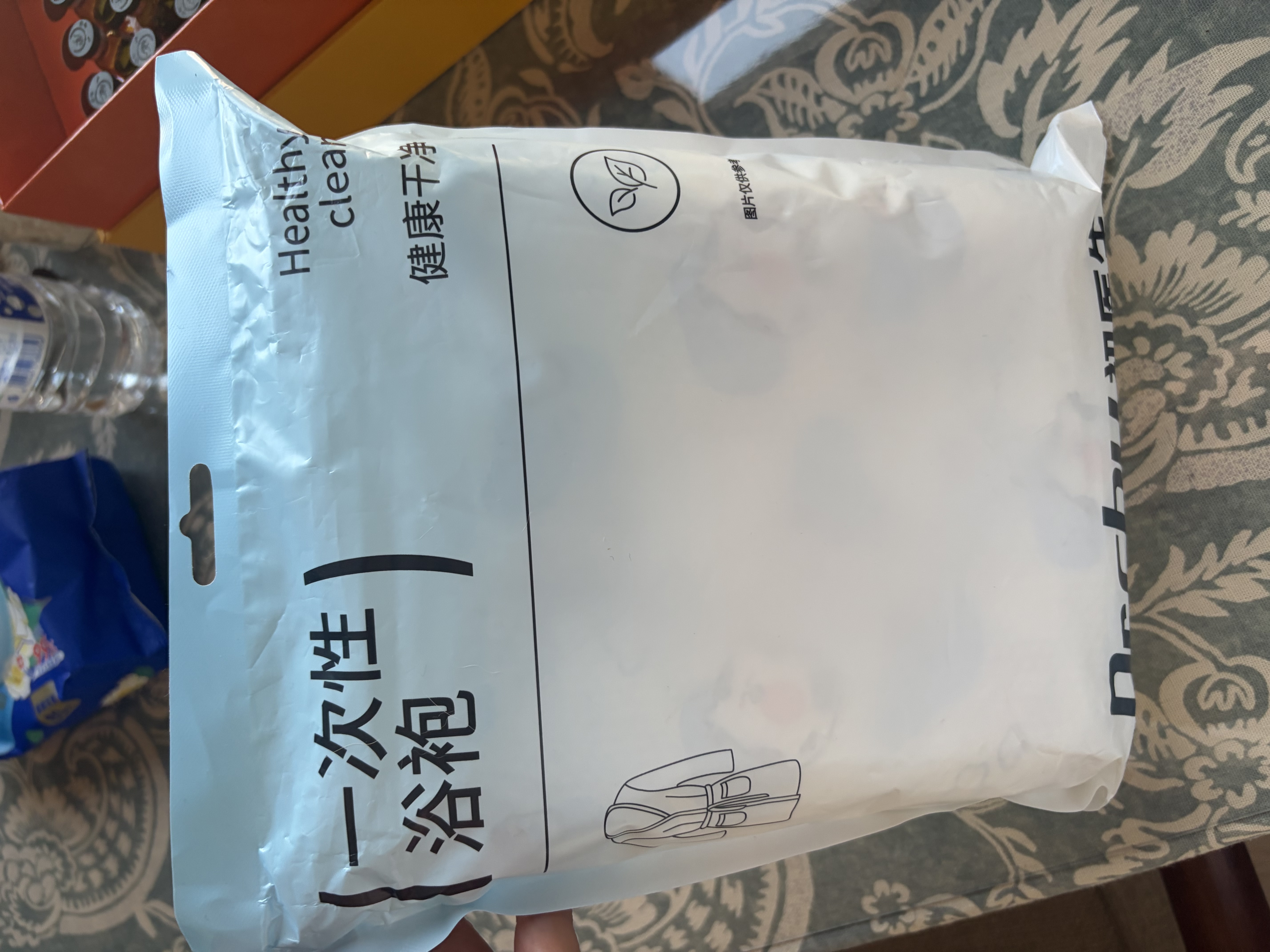 初医生一次性浴袍加厚浴巾男女独立包装酒店便携压缩浴衣睡袍旅行必备 实拍图