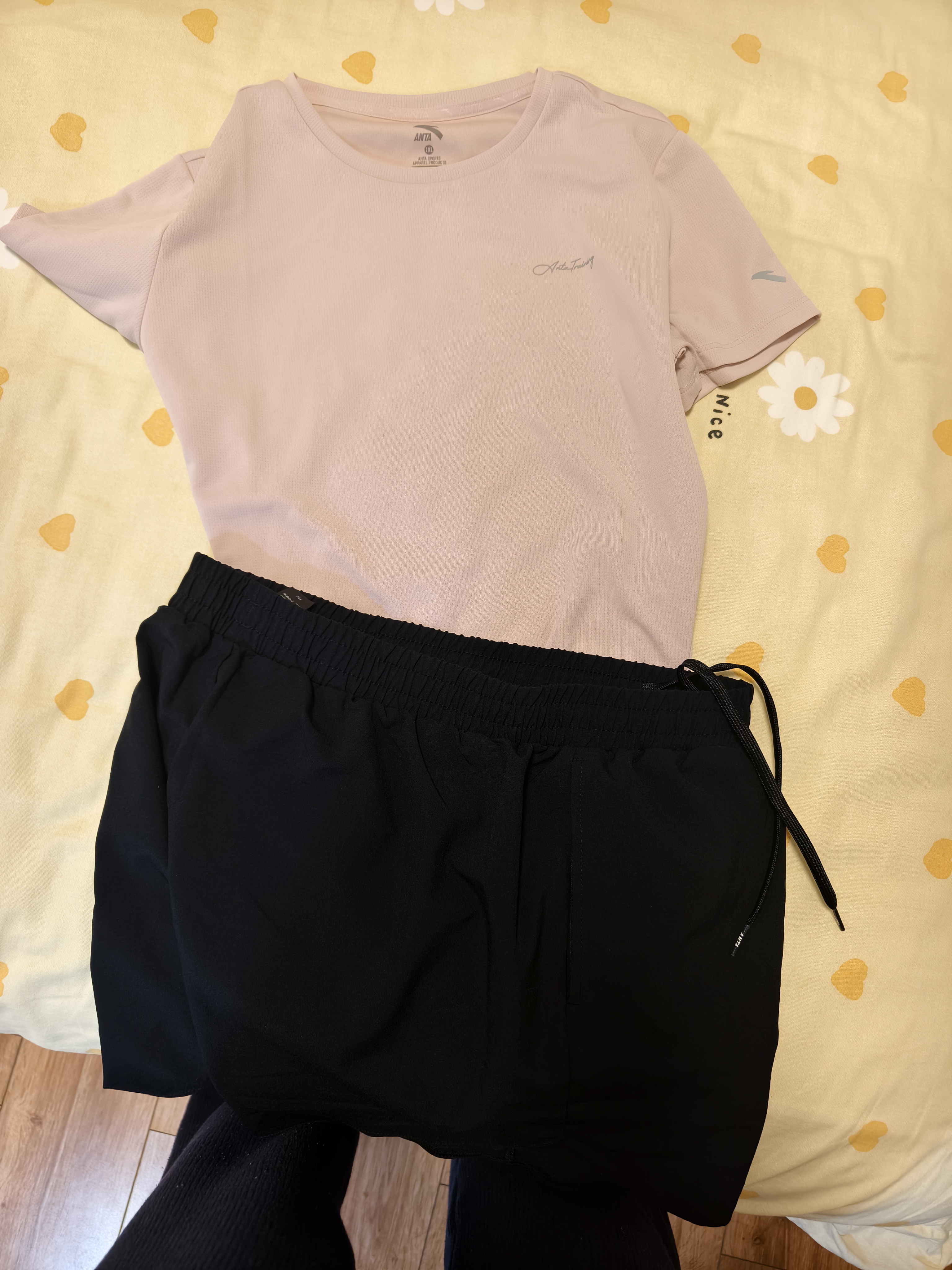 安踏速干跑步运动套装丨女装夏季新款透气短袖短裤羽毛球防走光两件套 实拍图