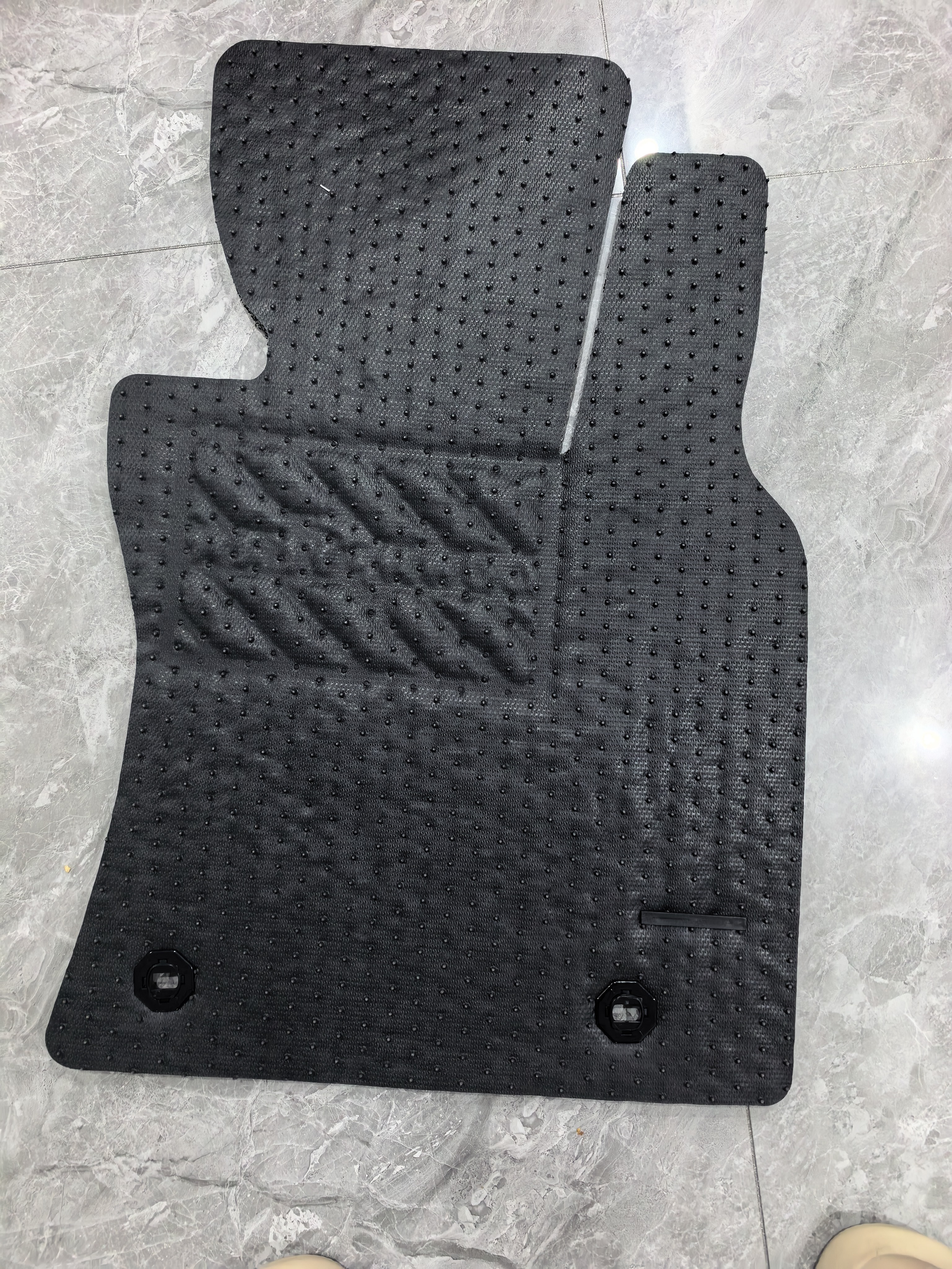 固特异（Goodyear）汽车脚垫适用奥迪A6L宝马5系迈腾皓影凯美瑞XC60等单片专车定制 实拍图