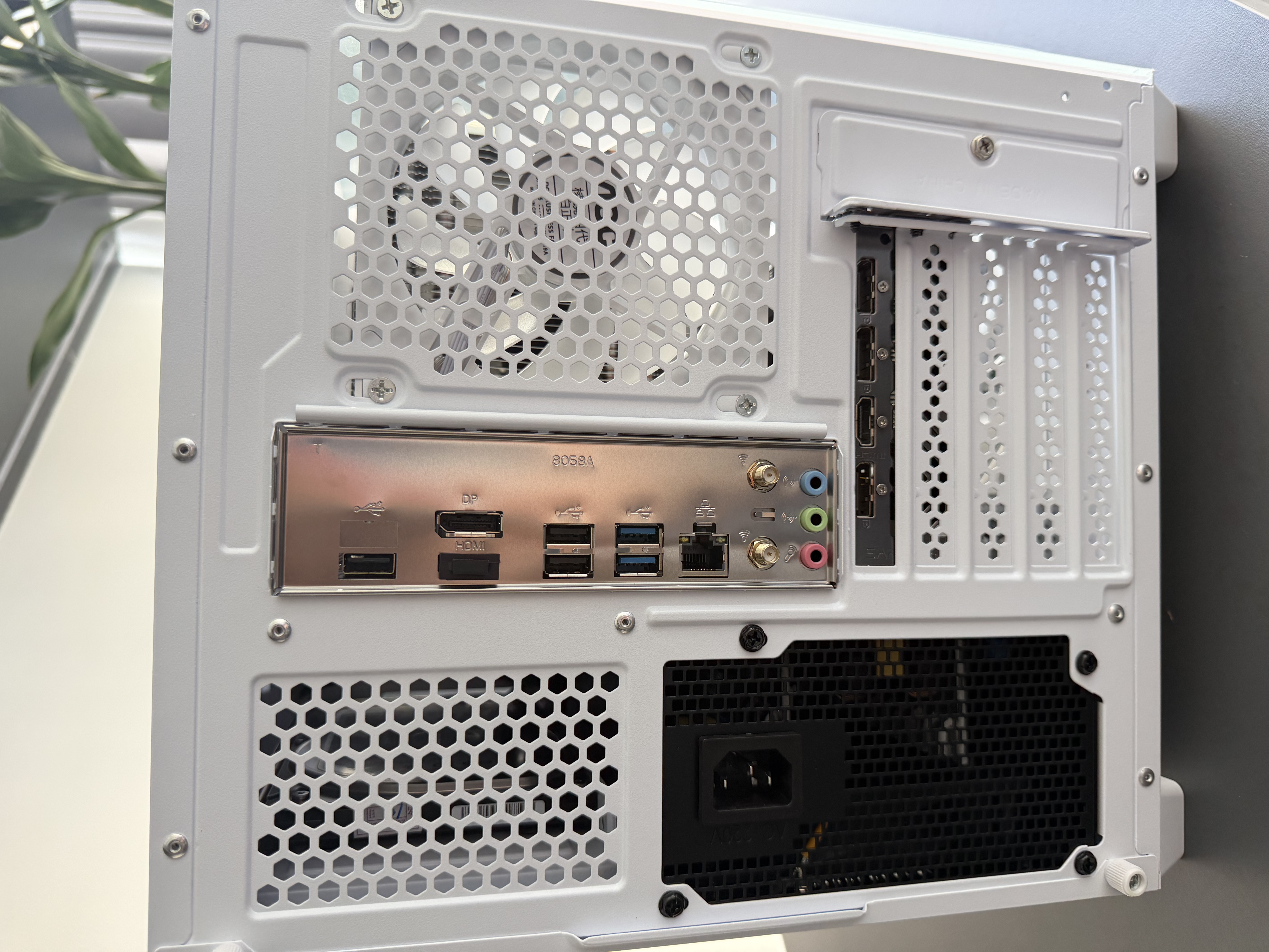 AOC 酷睿i5 12400F/14400F/RTX3060/5060三角洲打瓦游戏主机电脑台式机组装电脑主机海景房DIY整机 配置七：i5 14400F丨1TB丨RTX4060 实拍图