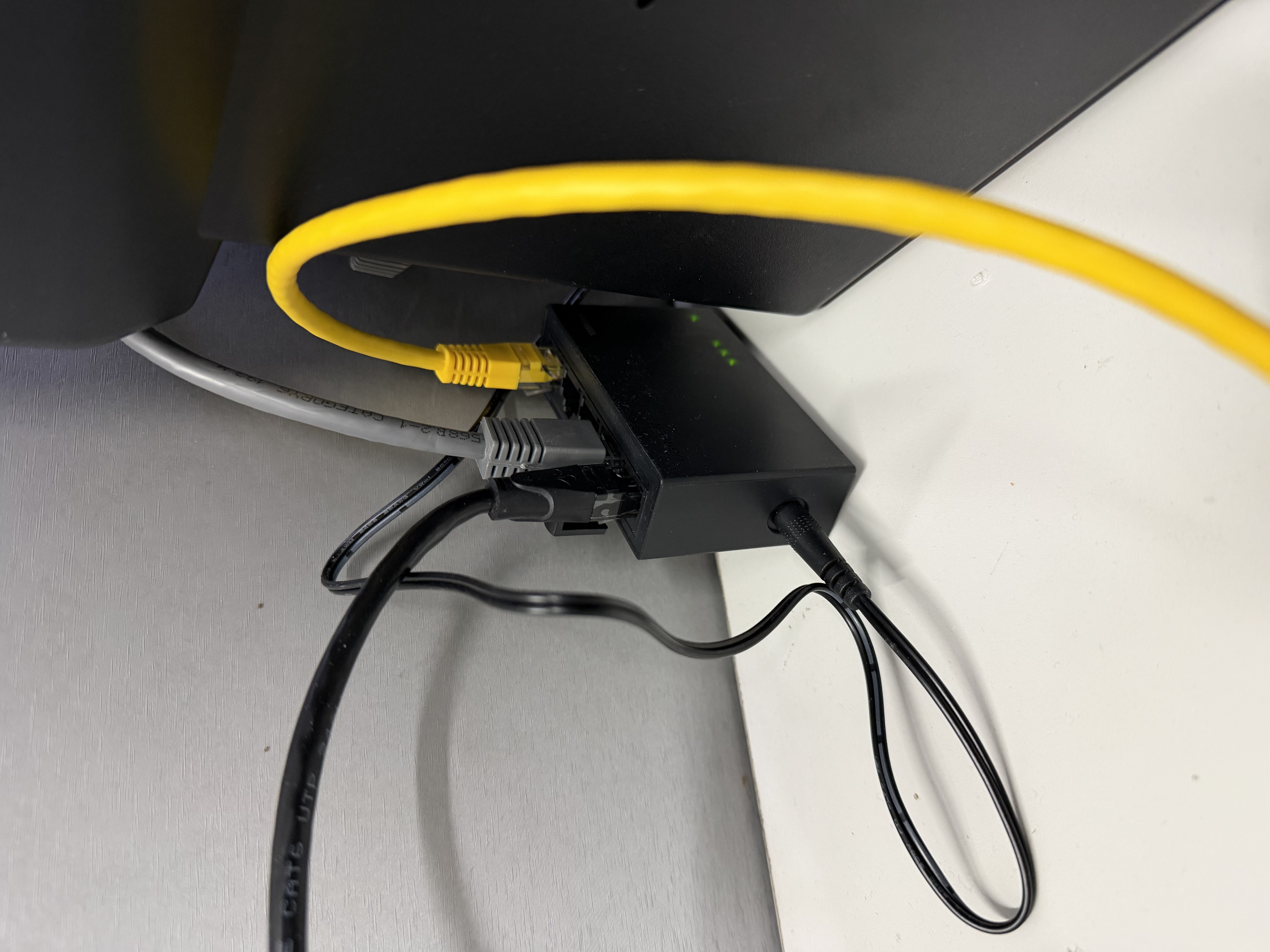 绿联5口千兆交换机 网线分线器扩展器一分二/四 4口监控网络转换器交换器 企业家用宿舍HUB分流器35492 实拍图