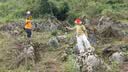 京东京造 儿童户外登山杖 铝合金伸缩安全轻量亲子爬山徒步防滑手杖 红色 实拍图