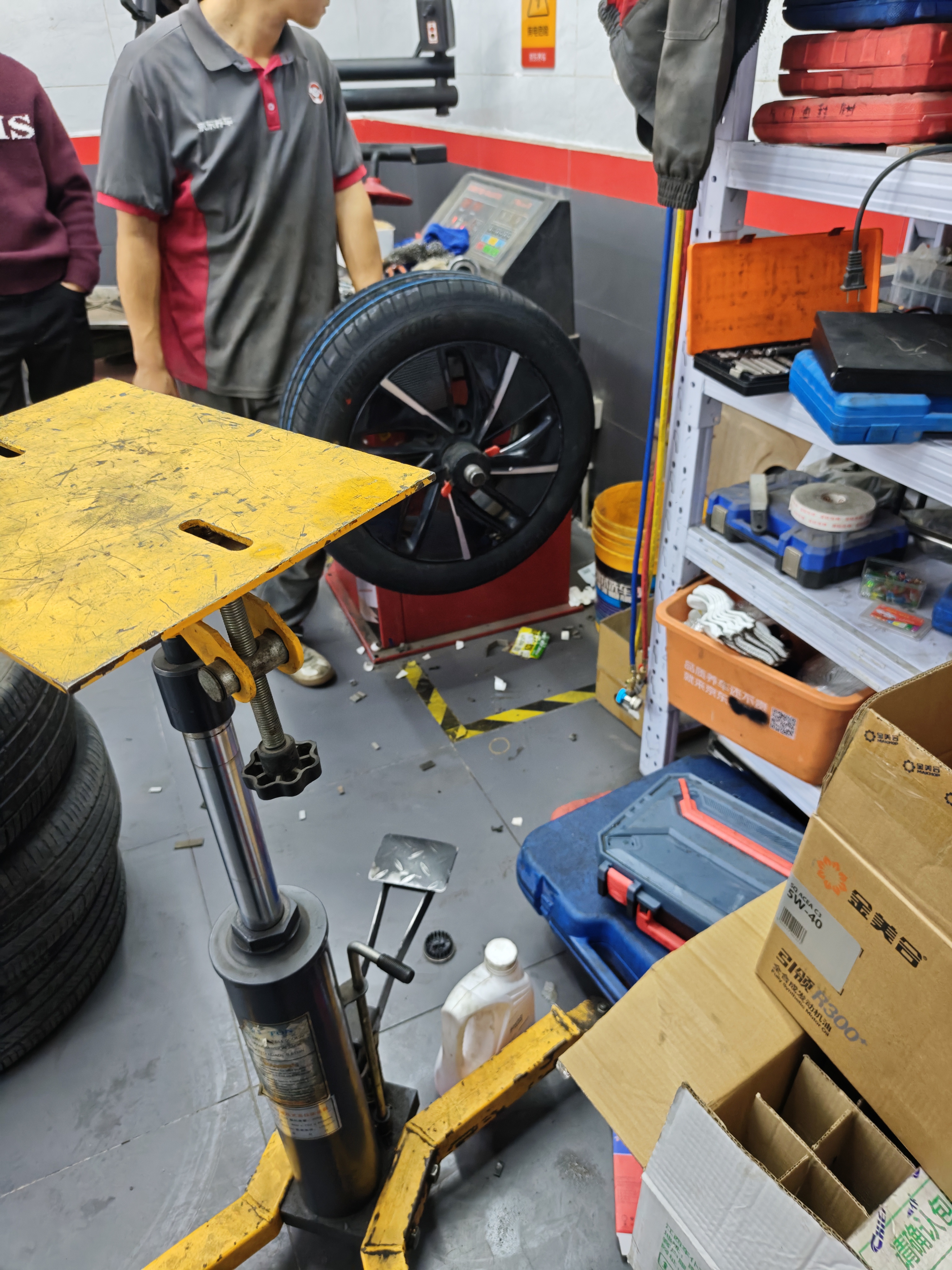 普利司通汽车轮胎 215/55R17 94V T005 原厂配套雪佛兰创酷 实拍图