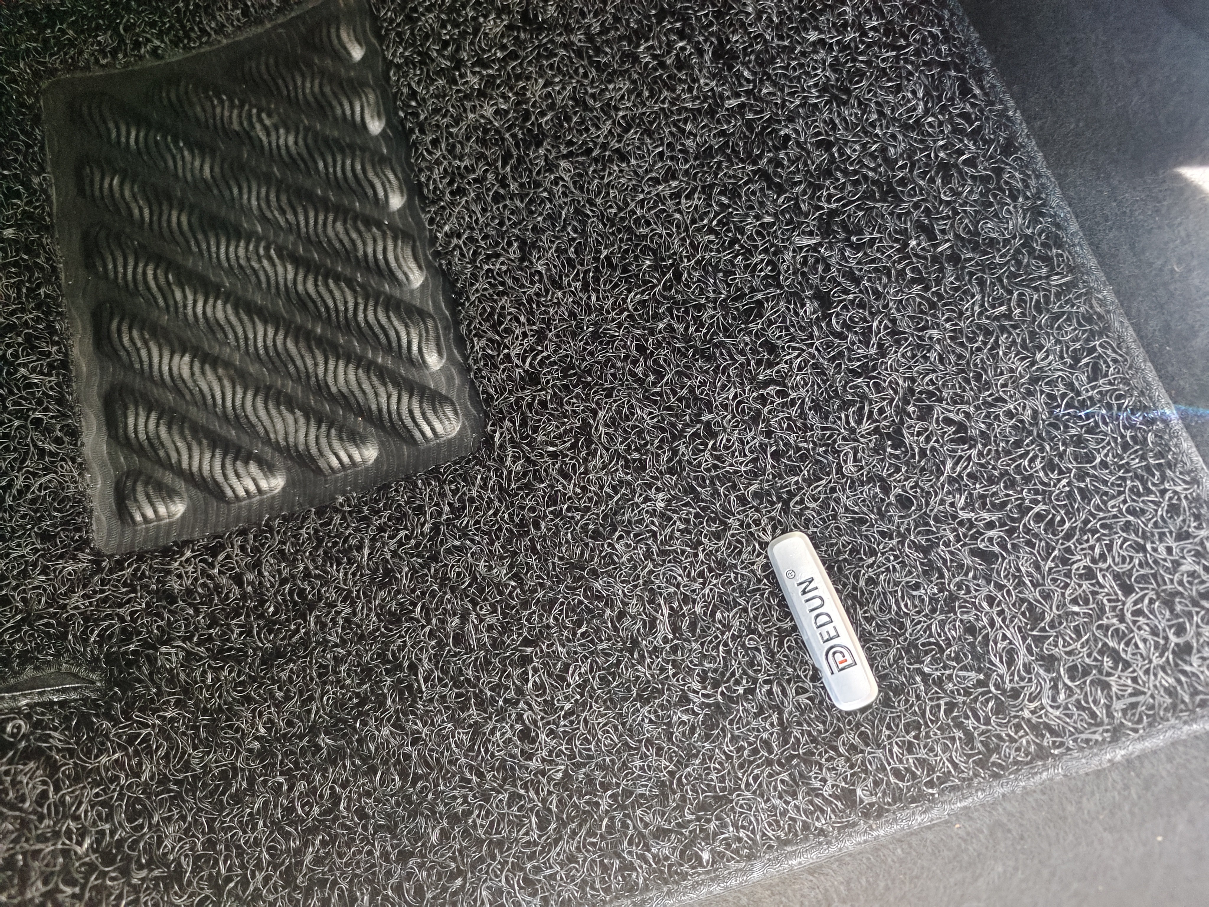 德盾 主驾驶单片驾驶座修补副驾前后排定制专用地毯耐脏汽车丝圈脚垫 黑色主驾标准款1.6cm厚（备注车型+年份） 实拍图