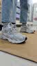 adidas JENNIE同款贝果鞋ASTIR厚底增高老爹鞋阿迪达斯三叶草   白/灰（推荐脚型偏宽偏高选大半码）   38 实拍图