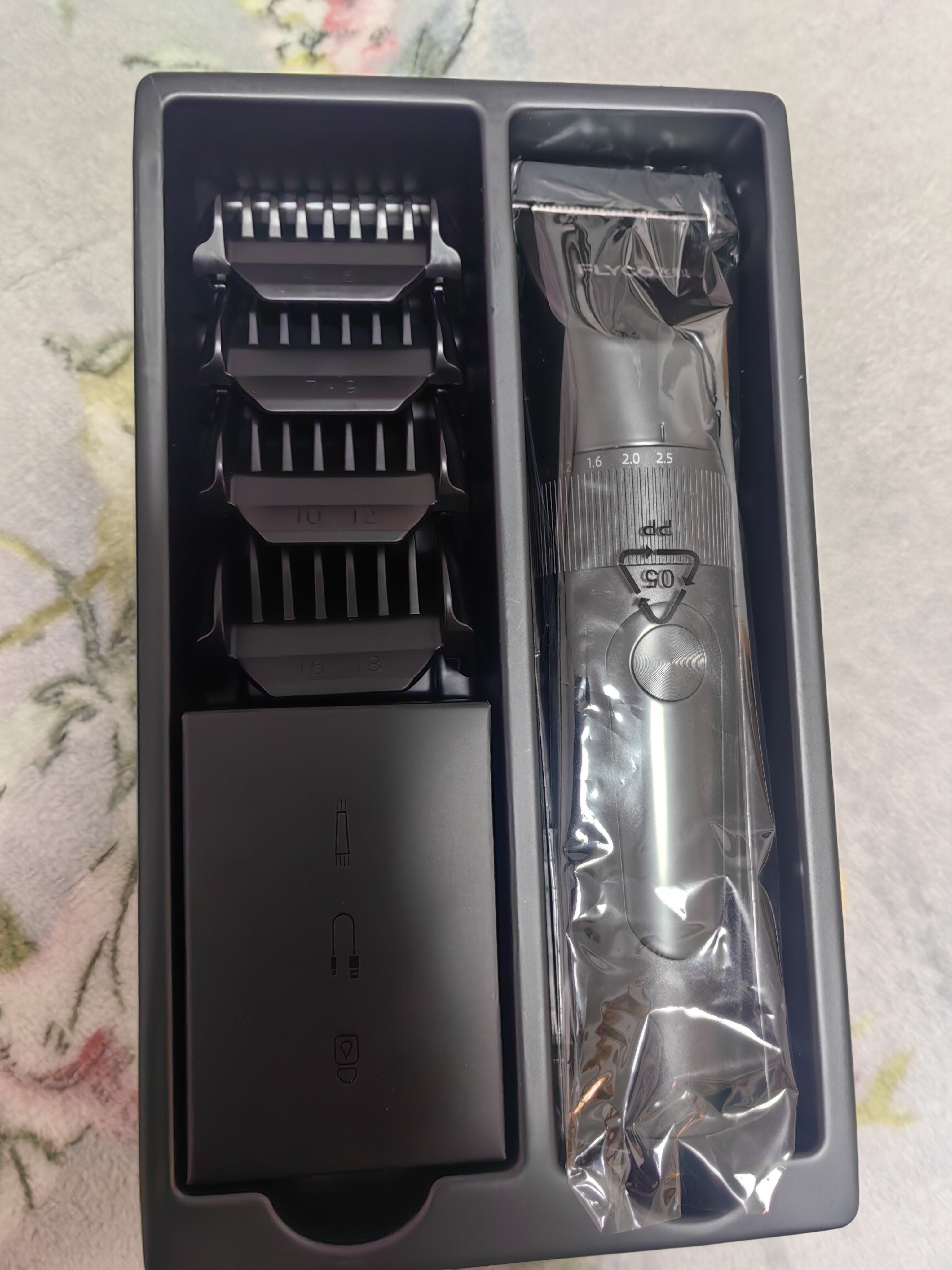 飞科（FLYCO）【价保双11】电动理发器FC5908成人儿童电推剪家用剃头刀自理发神器理发工具送男士男生礼物 实拍图
