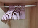 【领/券10只装9.9】宅一起40CM宽肩无痕衣架塑料晾衣架挂衣服撑子衣服架衣架子 粉色 20个装 实拍图