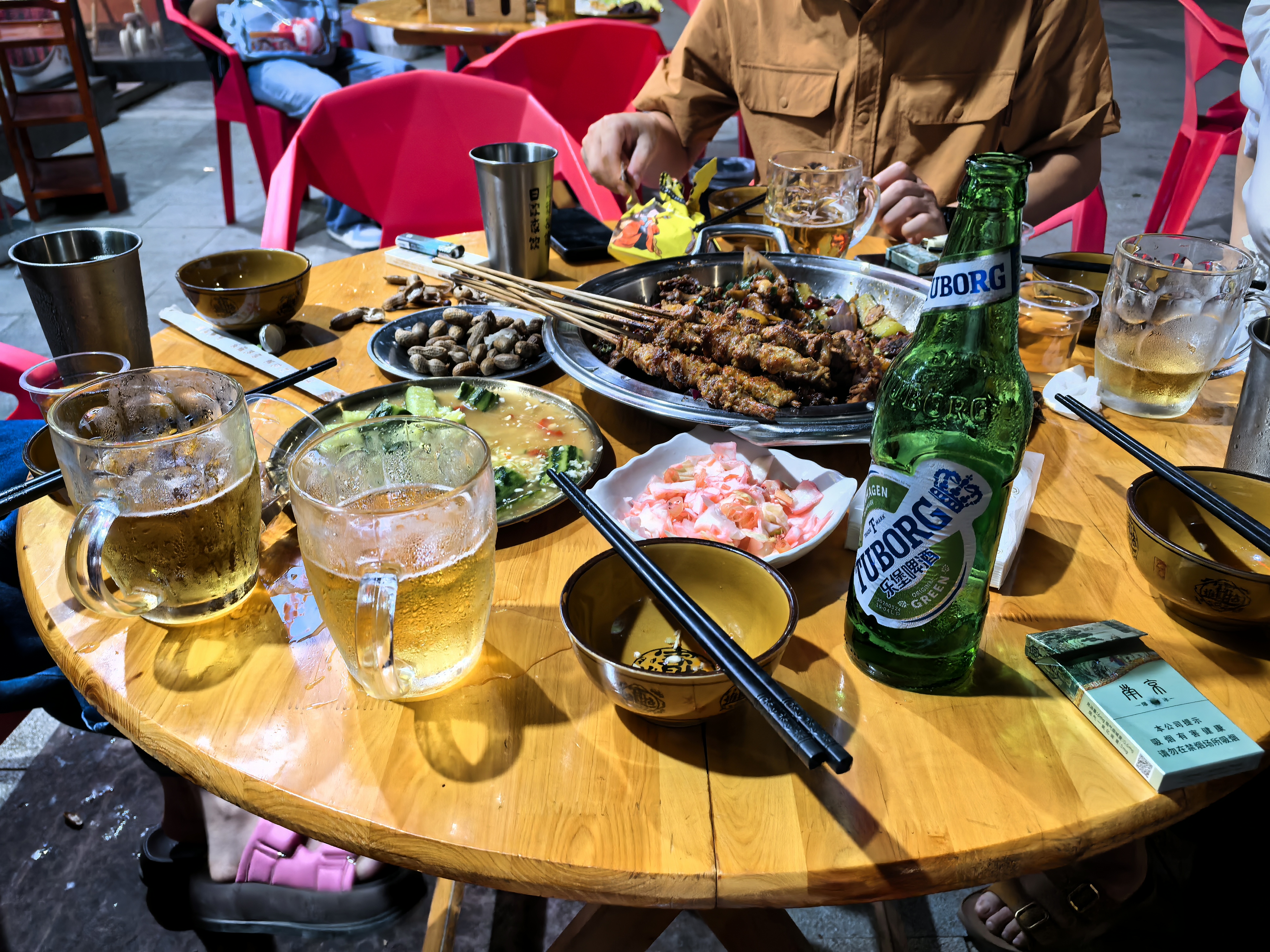 乌苏啤酒（wusu）大乌苏8.88L鲜啤范丞丞同款 聚会宴请轰趴庆祝 京东自营 实拍图