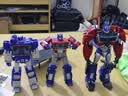 变形金刚（Transformers）儿童男孩玩具模型礼物《塞伯坦之战：地出》领袖级擎天柱E7166 实拍图