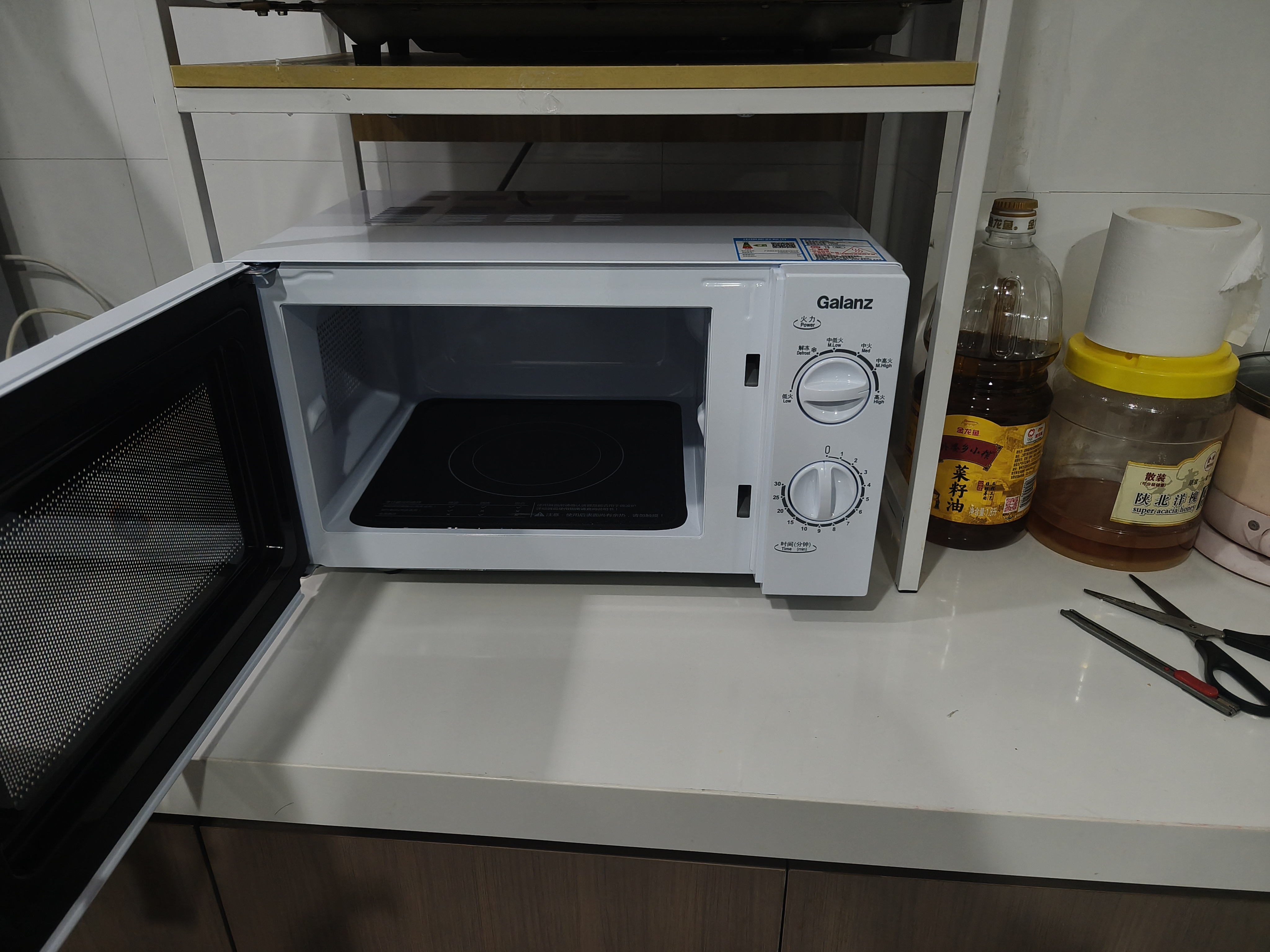 格兰仕（Galanz）微波炉家用小型平板式家庭用单微波炉20升700W精准温控高效速热旋钮操作更便捷DG(S0) 实拍图