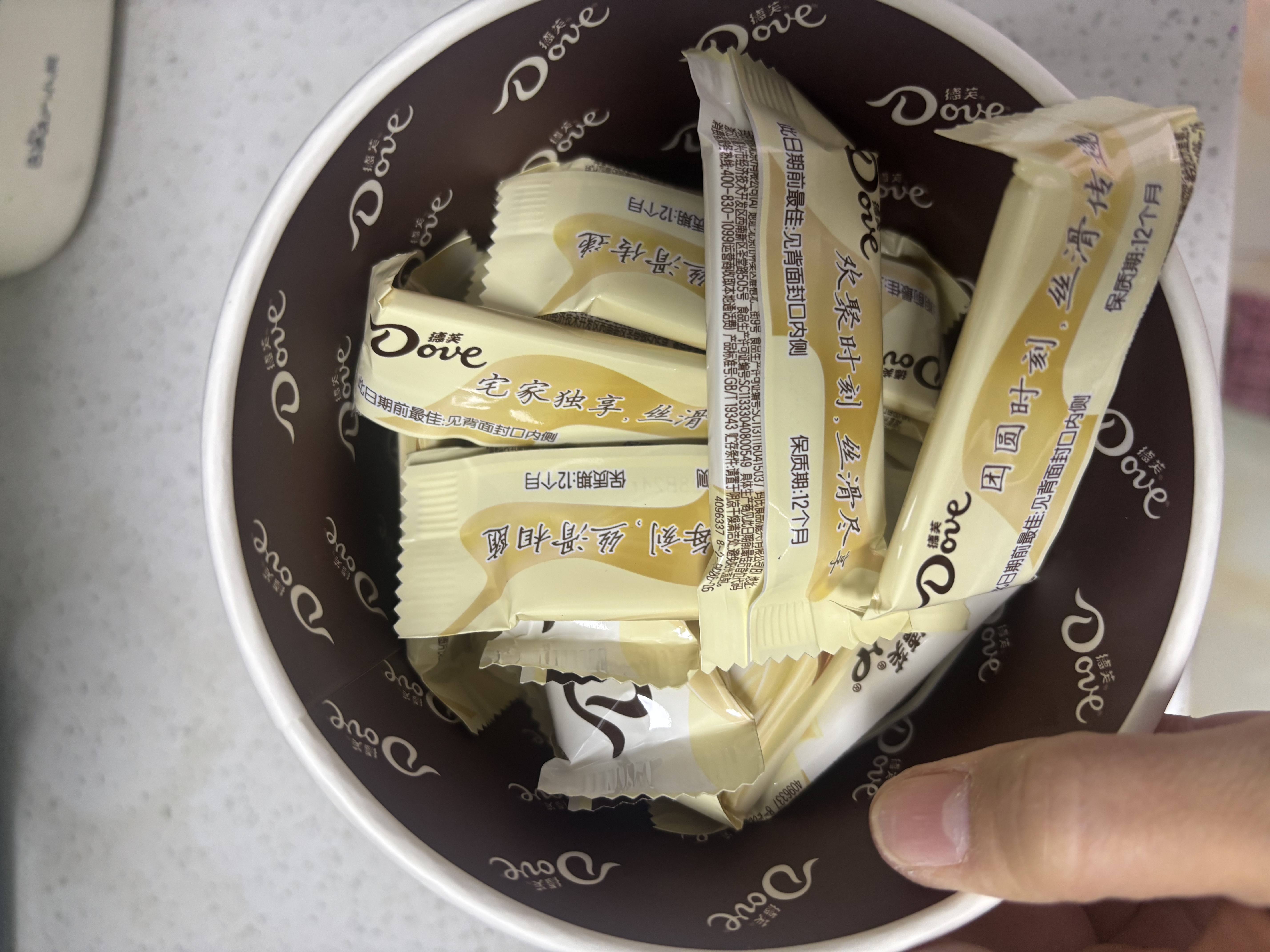 德芙全家桶  奶香白巧克力 碗装18粒216g 休闲零食 糖果 生日礼物 实拍图