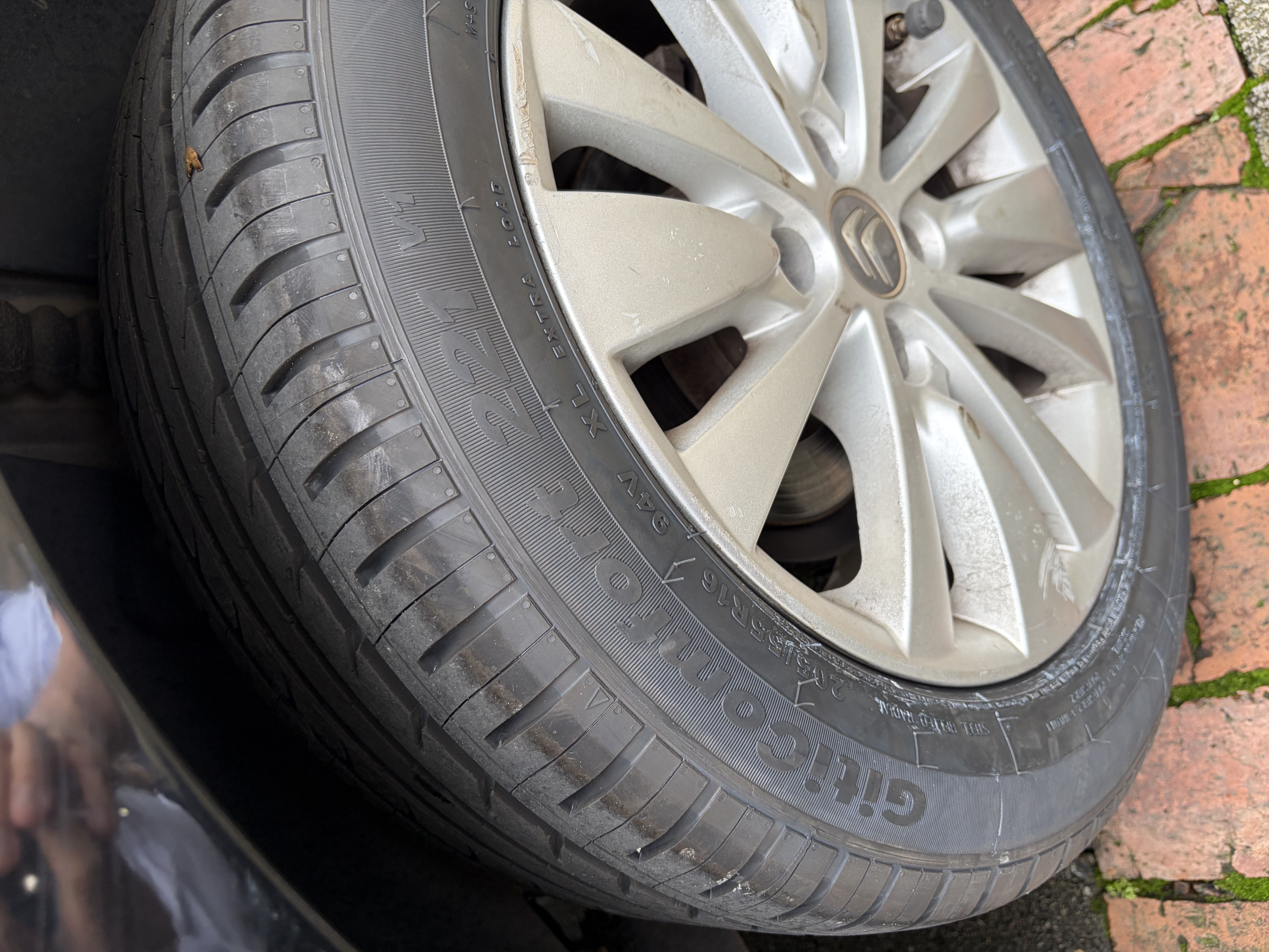 佳通轮胎205/55R16 94V  221v1 适配吉利帝豪/大众高尔夫/福克斯/荣威 实拍图