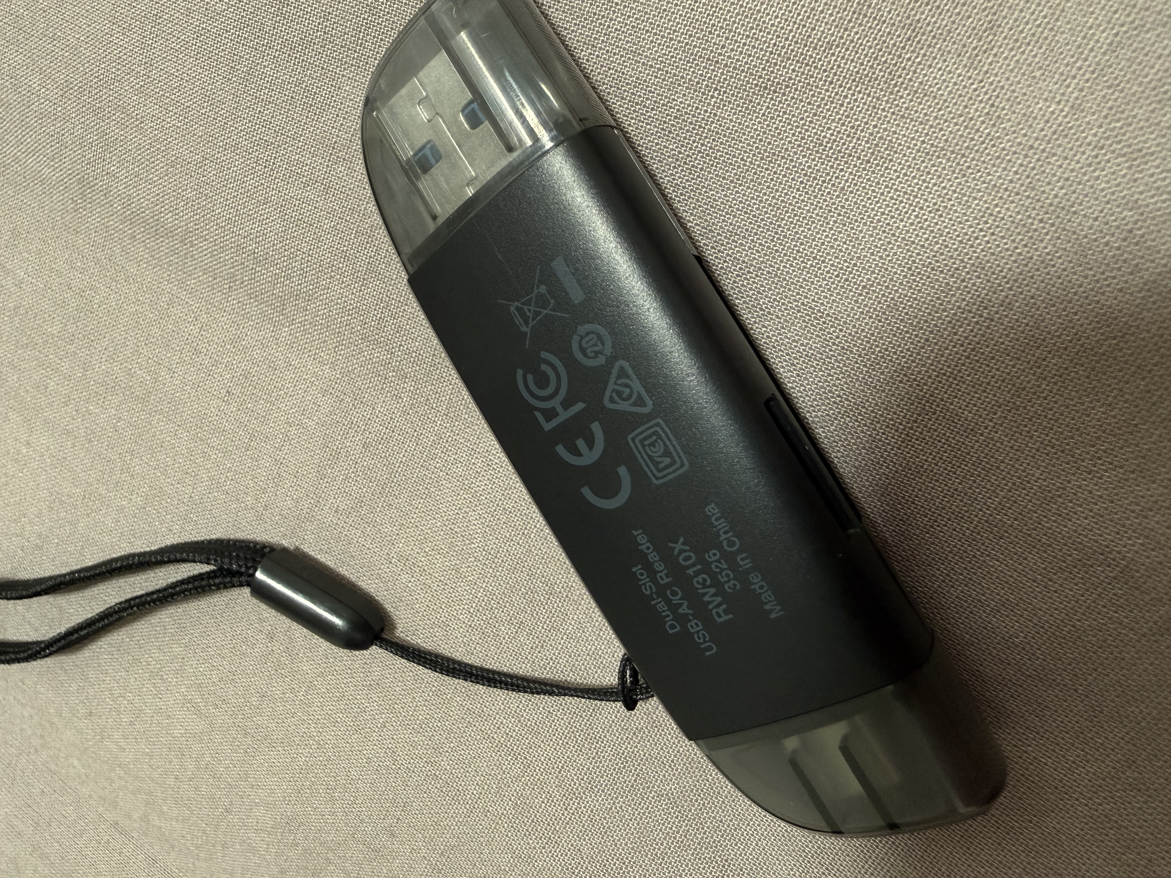 雷克沙（Lexar）USB3.2读卡器 TF/SD二合一 USB/Type C双口 大疆无人机运动相机内存卡读卡器 支持苹果17手机电脑 实拍图