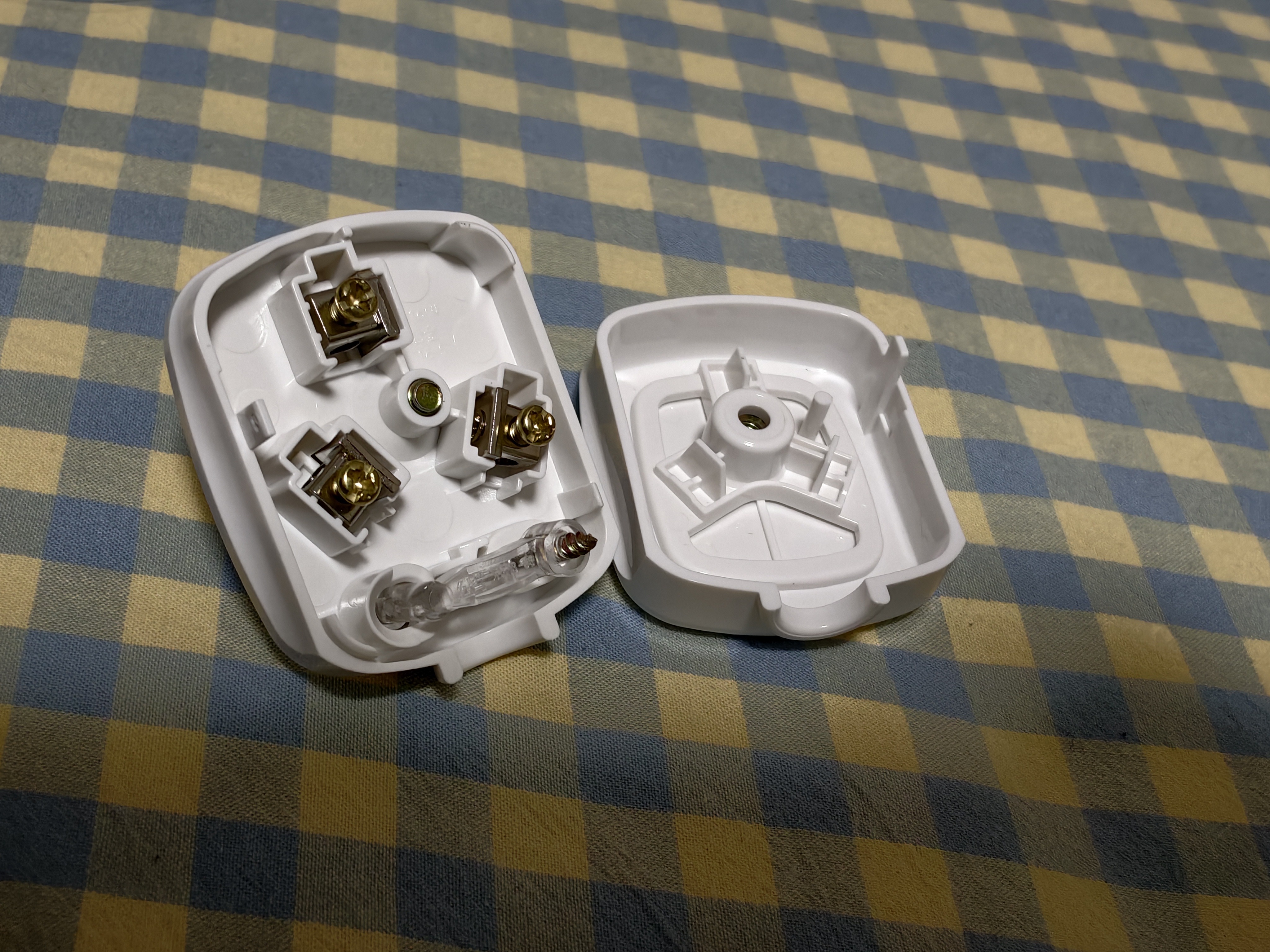 公牛16A空调专用插座16A转10A转16安插线板热水器取暖器油酊插排4000W大功率延长接线板大三孔插排 16A+10A 两孔 带开关0.5米S102D 实拍图