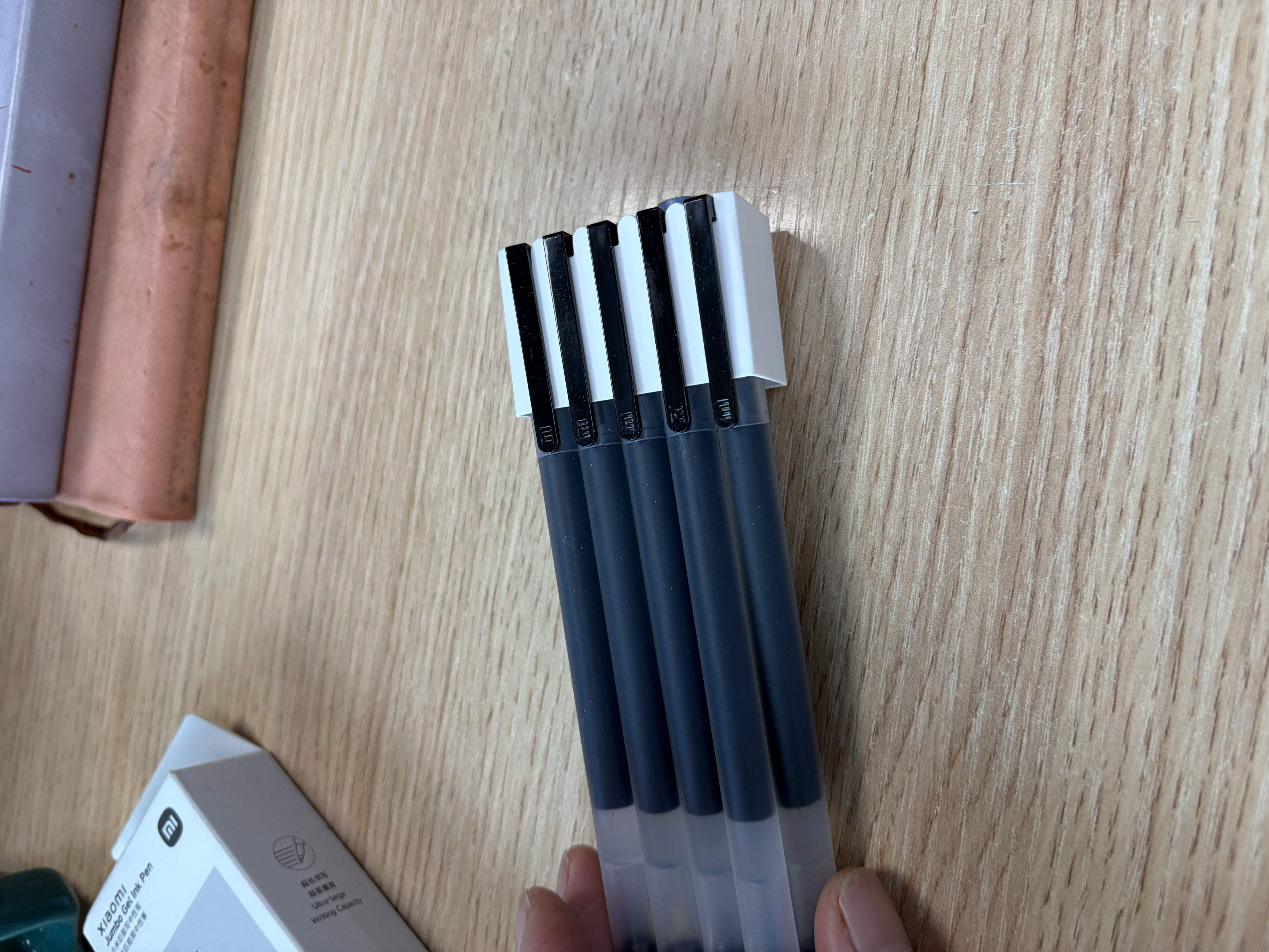 小米巨能写中性笔 10支装 黑色 0.5mm 商务办公中性笔会议笔 实拍图