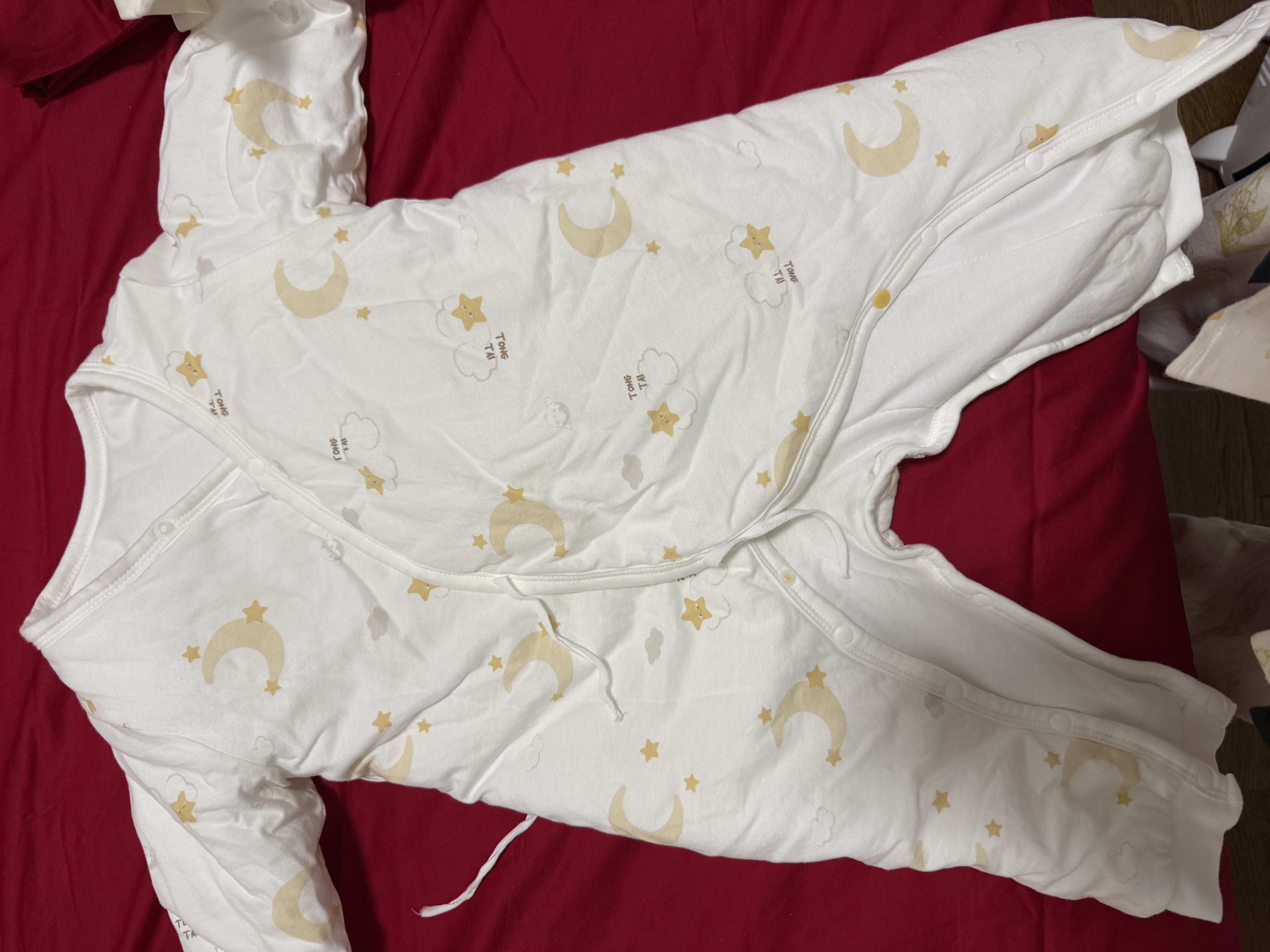 童泰新生婴儿衣服连体衣秋冬加厚夹棉初生宝宝蝴蝶衣爬服 月亮星 73cm 实拍图
