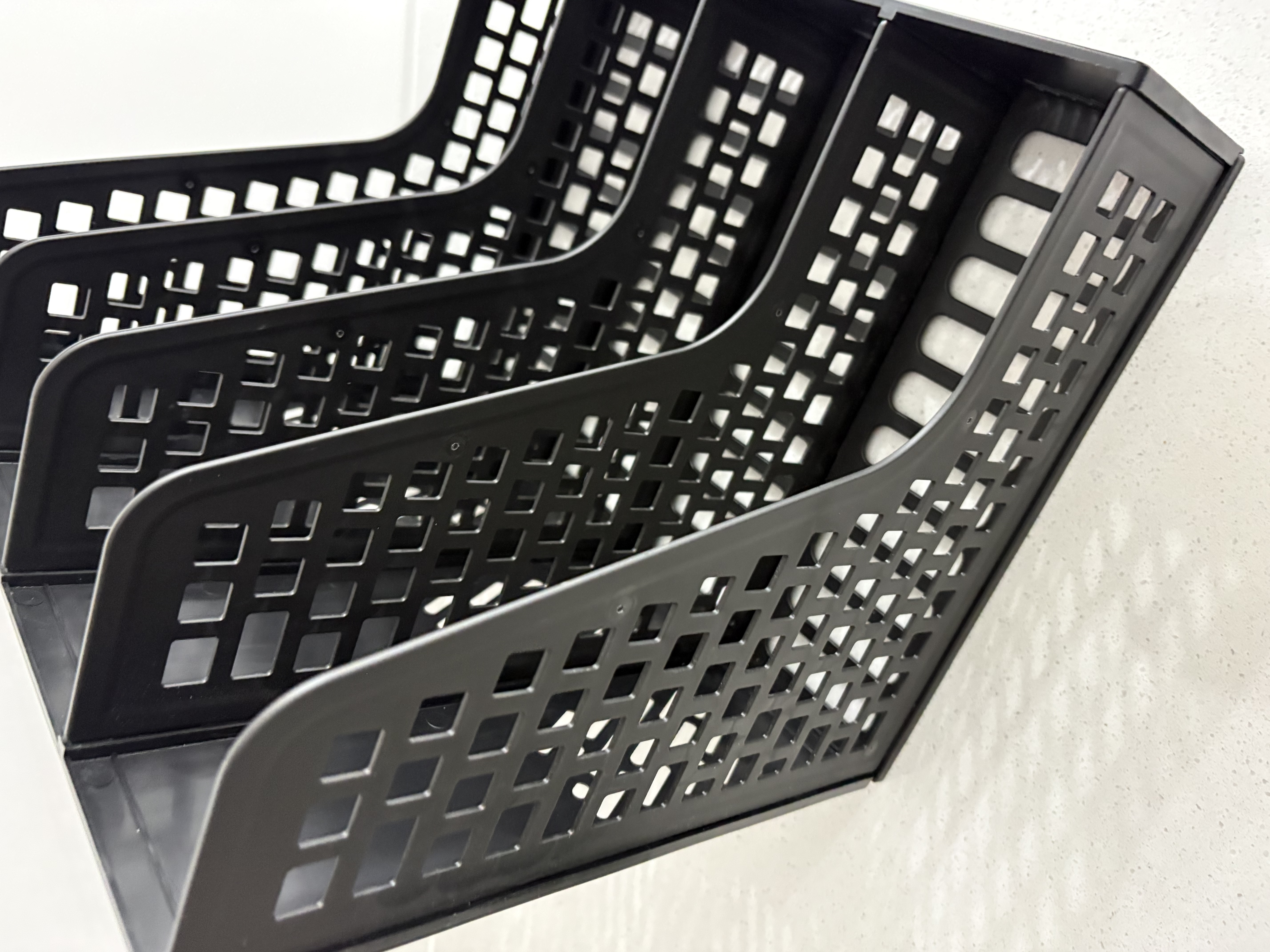 齐心（COMIX）文件置物架自带笔筒四联桌面文件框收纳盒/架 办公室报告资料架学生书立架文件栏筐多层 黑色EB721 实拍图
