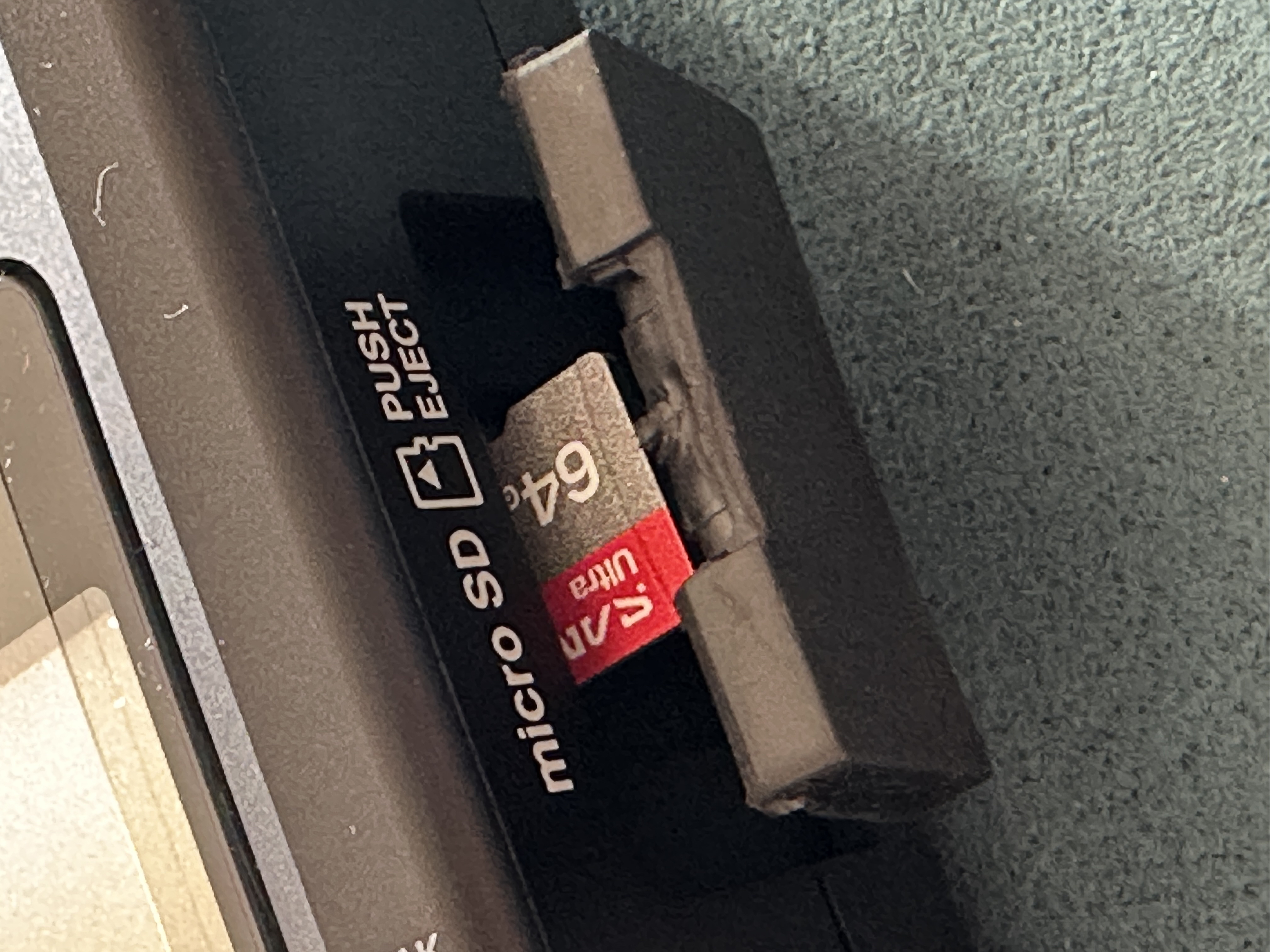 Sandisk闪迪64GB TF（MicroSD）内存卡 A1 U1 C10 至尊高速移动版存储卡 读速145MB/s 手机平板游戏机内存卡 实拍图