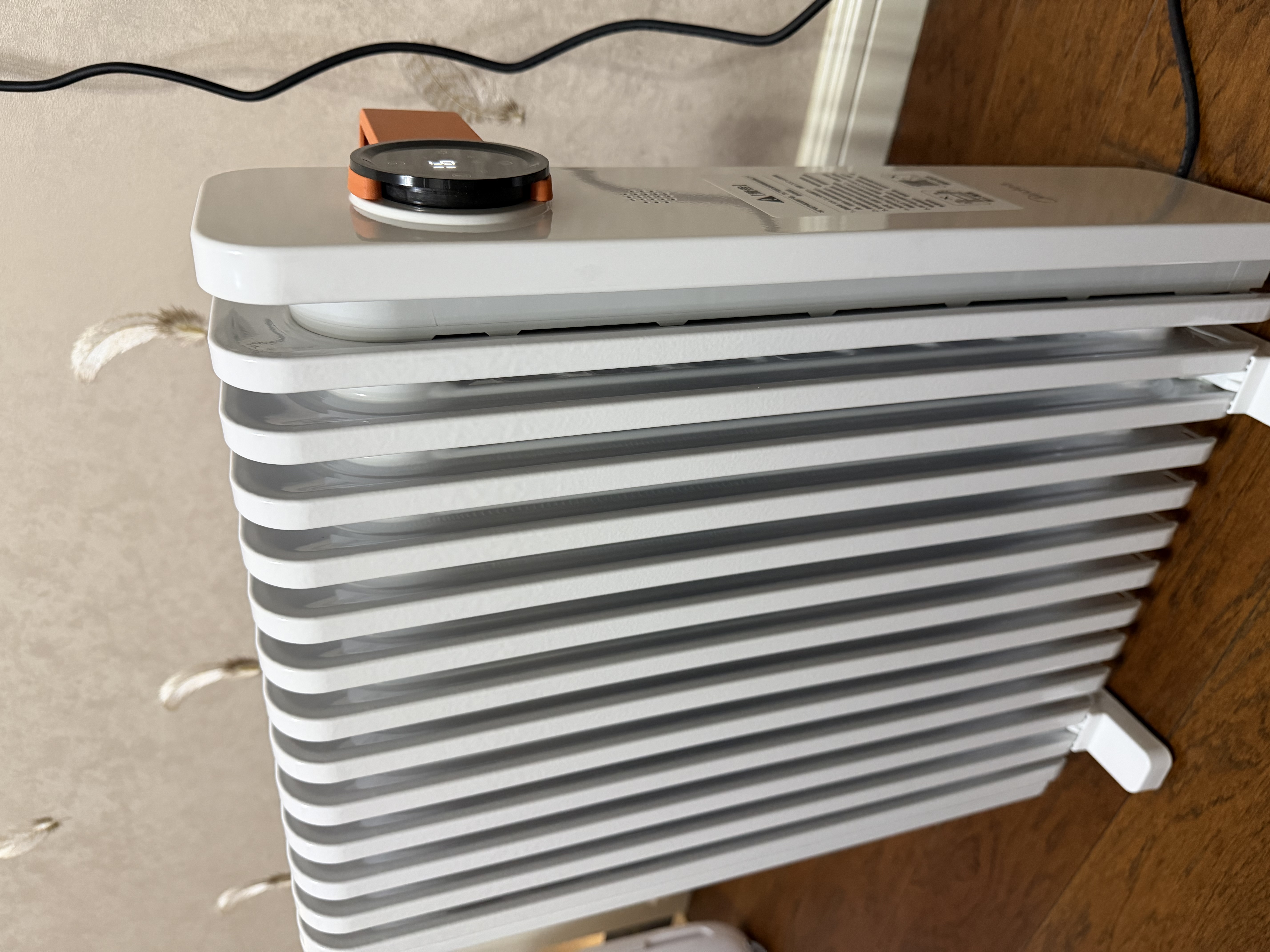 美的（Midea）【AI语音】油汀取暖器家用电热电暖器 婴儿防烫电暖气智能遥控 节能全屋速热加湿烤火炉 HYR22XGR 实拍图