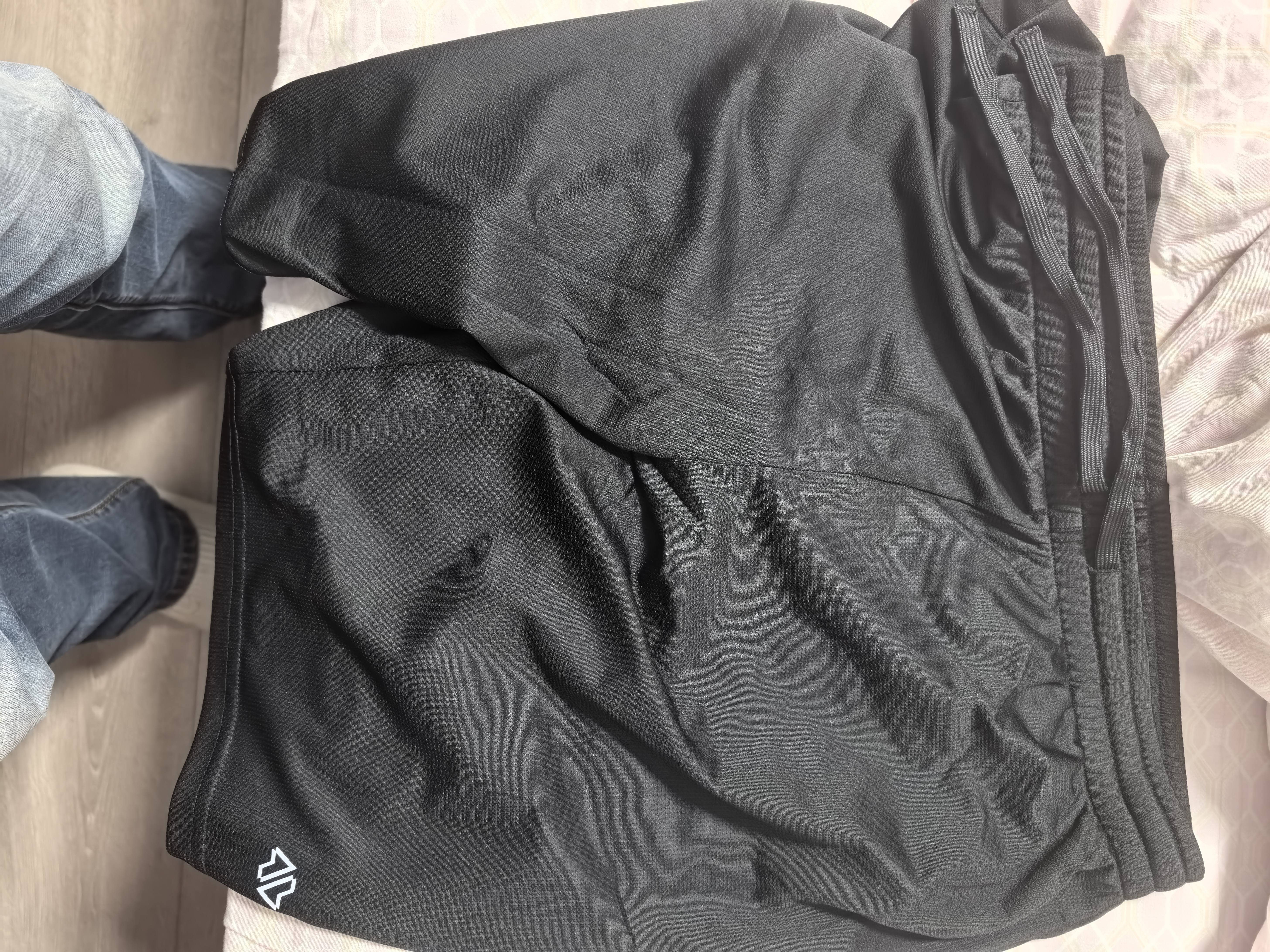 京东京造超轻量速干跑步运动短裤男健身训练吸湿排汗休闲五分裤 黑色 3XL 实拍图