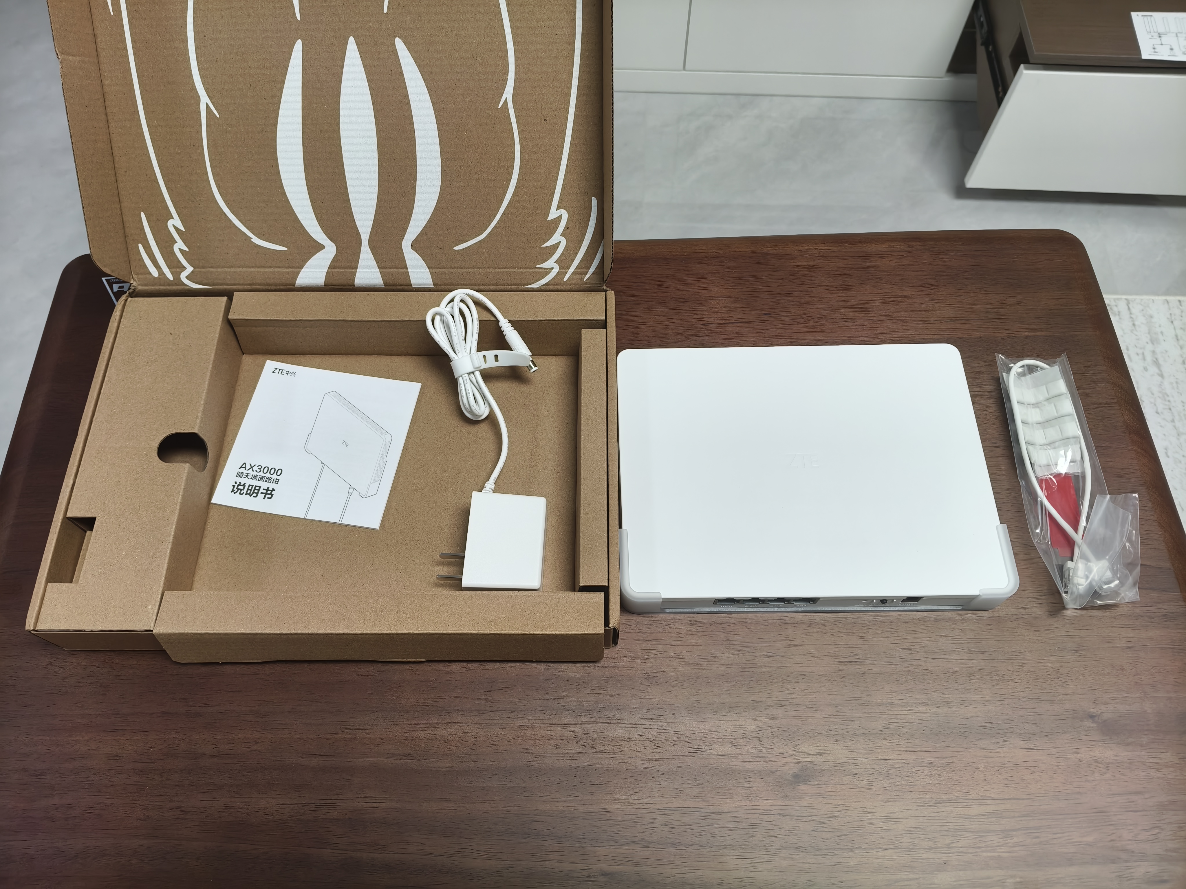 中兴（ZTE）【晴天墙面路由器】AX3000满血WiFi6自研双核芯品质家居别墅ap 主路由Mesh3000M无线速率千兆网口 实拍图