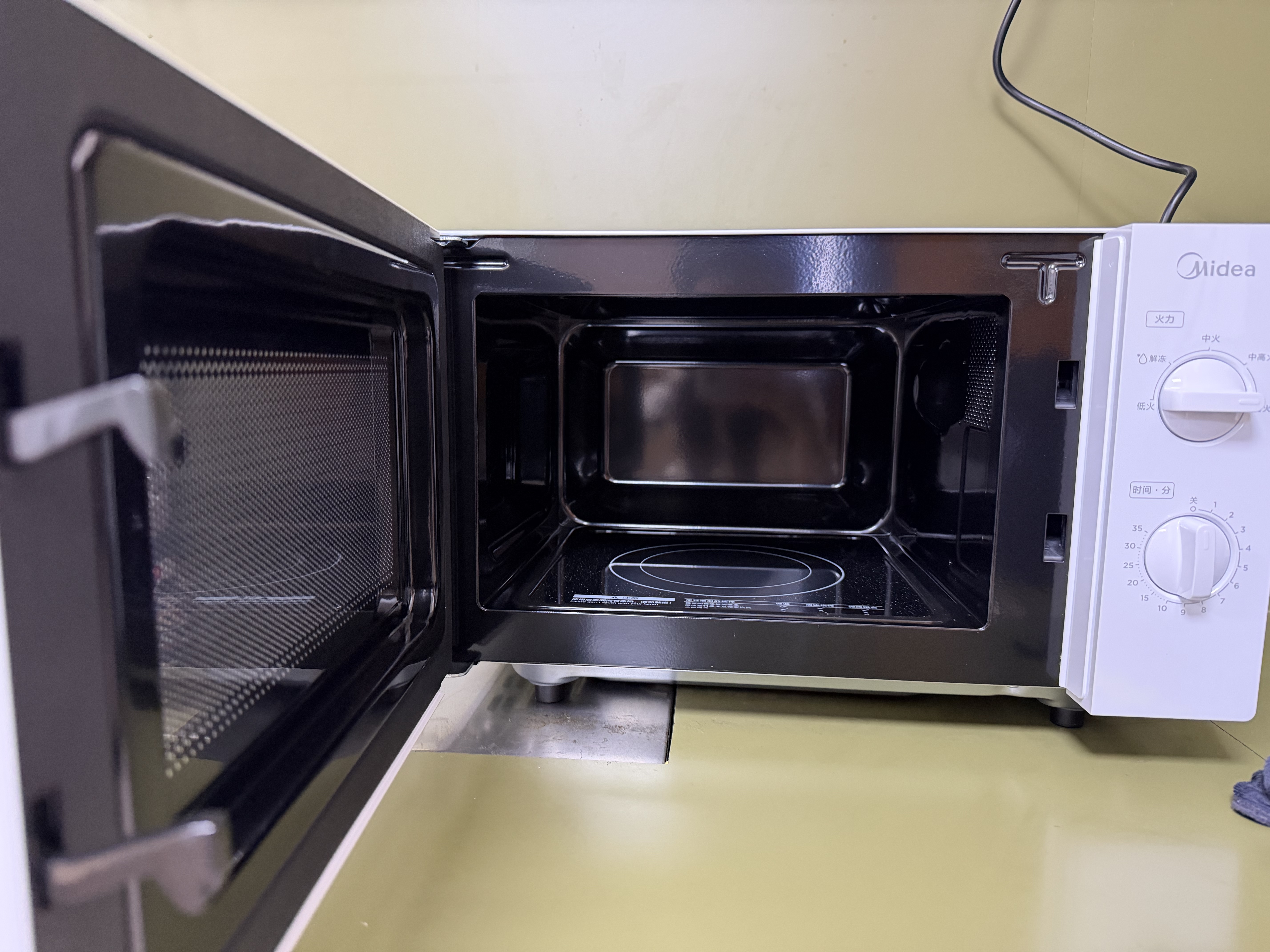 美的（Midea）微波炉经典双旋钮家用小型20L平板式易清洁便捷高效速热杀菌除味2026新款M202 实拍图