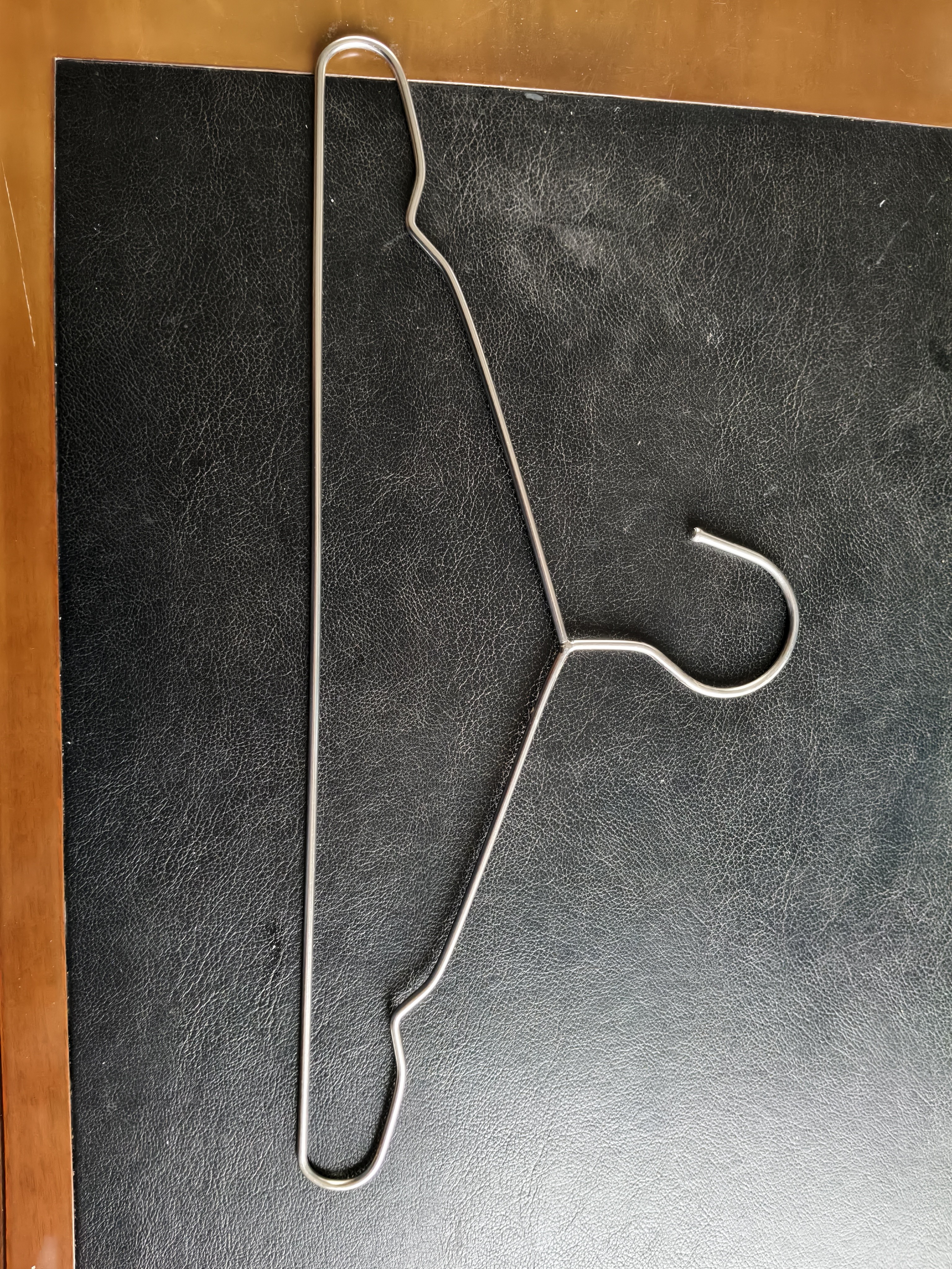 第6金（DEMETAL）不锈钢衣架304晾衣架加粗衣服架挂钩晒衣架防风内衣服挂架子衣撑 4MM特粗（45cm衣架）304不锈钢 10个装 实拍图