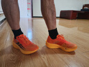 乔丹QIAODAN飞影PB4.0专业马拉松竞速跑步鞋碳板跑鞋运动鞋男 龙焰橙/谷穗黄 -橙色预警 40.5 实拍图