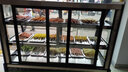 简所凉菜卤菜烧烤展示柜冷藏展示柜熟食保鲜鸭脖展示柜鲜肉保鲜柜商用直冷熟食展示柜三层熟食柜展示柜 白色弧形款-前后开门 130*65*123cm 实拍图