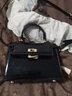 viney包包女包牛皮凯莉包品牌斜挎包轻奢生日新年礼物送女生女友 【黑色定制礼盒装】送老婆高级感 实拍图