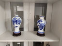 景鑫景德镇陶瓷器青花瓷小花瓶中式家居客厅酒柜装饰工艺品办公室摆件 牡丹鱼尾高24cm+底座 实拍图