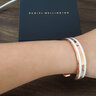 丹尼尔惠灵顿（DanielWellington）DW手镯 时尚饰品情侣简约百搭男女开口手镯 圣诞礼物送女友 陶瓷白小号DW00400007 实拍图