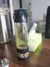 宜加美（YIJIAMEI） 双层玻璃杯防漏带盖水杯水壶便携茶水分离泡茶杯户外运动一键开盖车载 B77 宝蓝色 480ml 实拍图