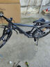 飞鸽（FLYING PIGEON）山地自行车成人男女变速山地车青少年中小学生车越野户外骑行单车 【铝合金】G8002代-三刀轮-黑色 24寸轮组（适合145-170cm） 24速标准版 实拍图