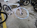 WELLCLS公路自行车赛车成人单速实心胎死飞骑行男女学生自行车单车山地 40刀-白黑白 26寸【适合：165-185cm】 实拍图