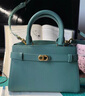 CHARLES&KEITH金属扣带手提单肩妈妈包凯莉包包女包生日礼物CK2-50160102 Teal蓝绿色 M 实拍图