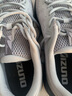 美津浓（MIZUNO）【RACER V2】25年新款高街机能复古潮流慢跑鞋男女缓震透气跑鞋 05/港雾灰/银色/鲨鱼灰 44 (285mm) 实拍图