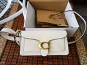 蔻驰（COACH）【专柜同款】女士TABBY中号单肩手提斜挎酒神包白色73995 实拍图