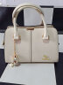 袋鼠卡拉新年女士包包轻奢风2025新款时尚斜挎包生日送中年妈妈真皮手提包 米白（礼盒装+手包卡包吊坠） 实拍图