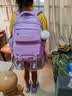 MOONRDEEN小学生书包女减负护脊儿童书包休闲时尚潮流大容量初中生书包女生 藕粉大号（赠毛球挂饰+可爱徽章） 实拍图