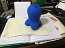 欧德士 颈椎按摩器 家用颈部按摩器 手持式全身按摩仪 防水多功能震动肩部腰部小腿穴位按摩器 不插电也能用--升级充电版  蓝色 实拍图