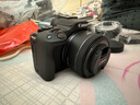 佳能（Canon）EOS R50 微单半画幅相机 r50小巧便携 Vlog拍摄直播相机 4K短视频  学生微单相机 R50黑色拆单机+RF50 1.8【人像小痰盂】 套餐三【续航双电池~人像柔光镜~R 实拍图