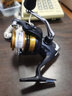 SHIMANO 禧玛诺新款FX纺车轮路亚海钓金属斜口线杯远投轻量鱼线轮 2000 速比5.0 实拍图