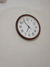 北极星新中式电波钟万年历挂钟客厅挂表家用简约自动对时创意时钟表挂墙 简约木纹电波钟（直径38cm） 实拍图